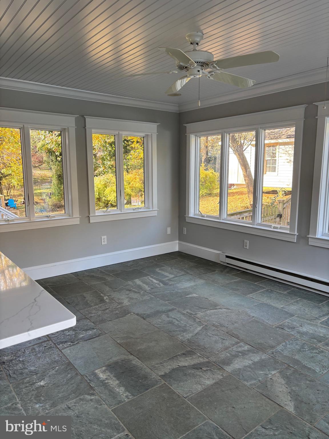 LINDAMOOR - Residential