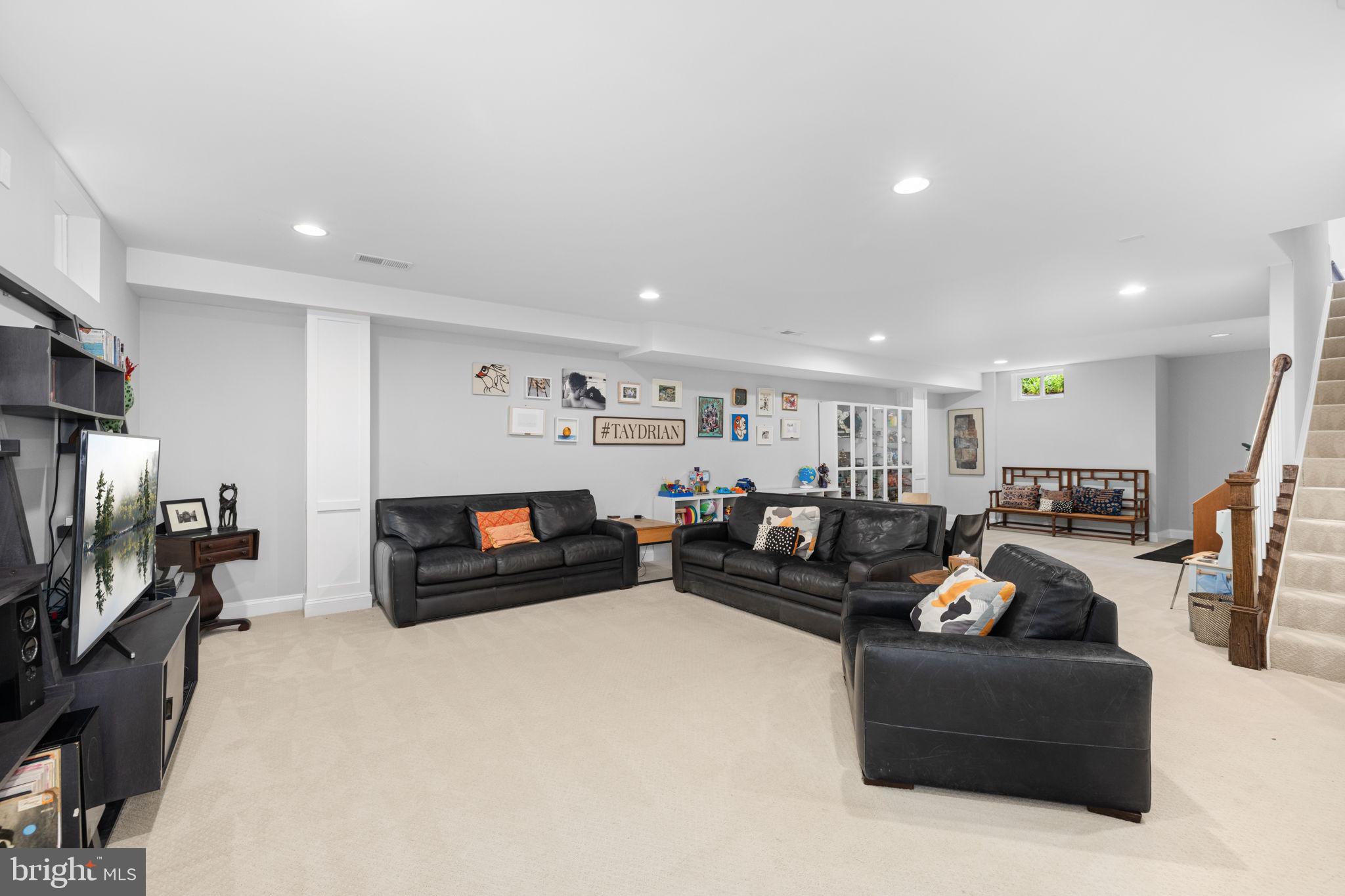 DEVONSHIRE - Residential