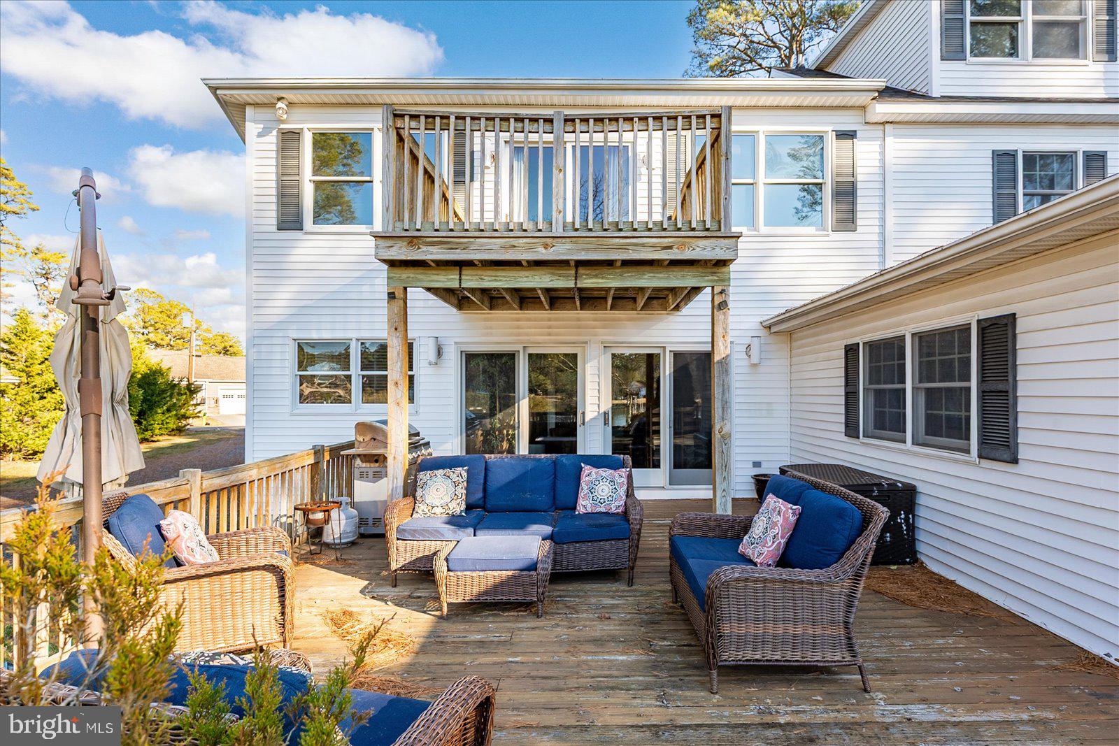 CHARLES LEWIS FARM - Residential