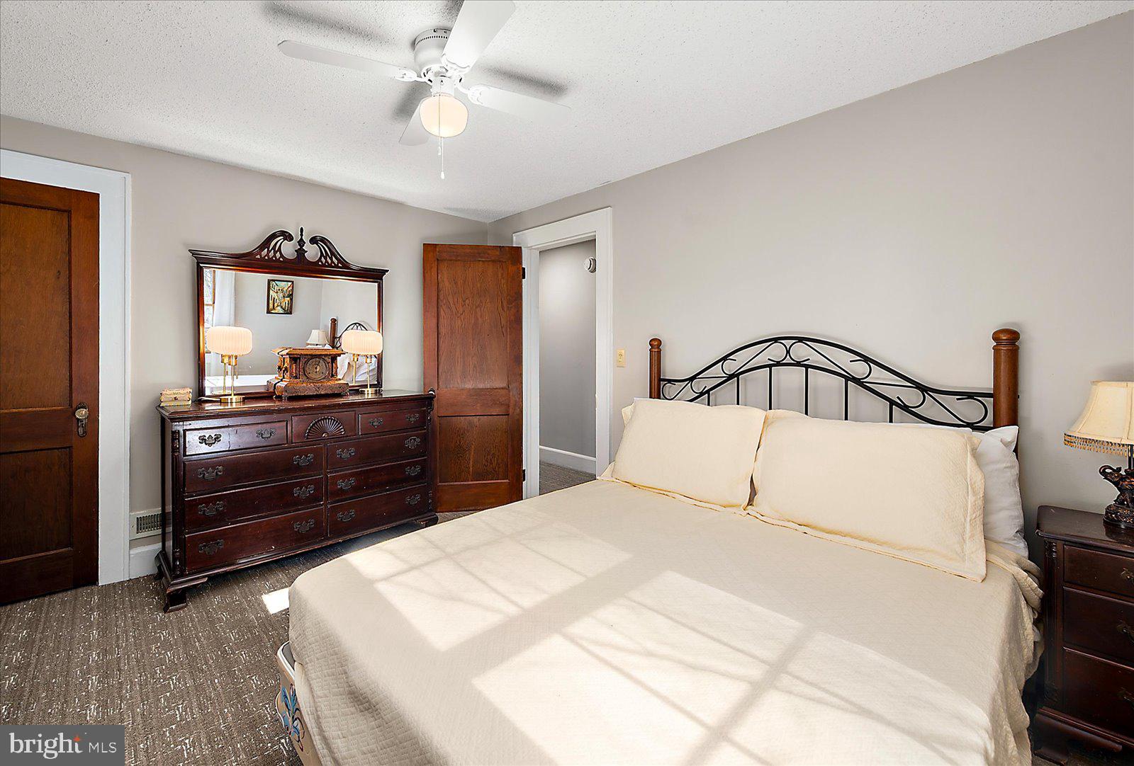 CHARLES LEWIS FARM - Residential