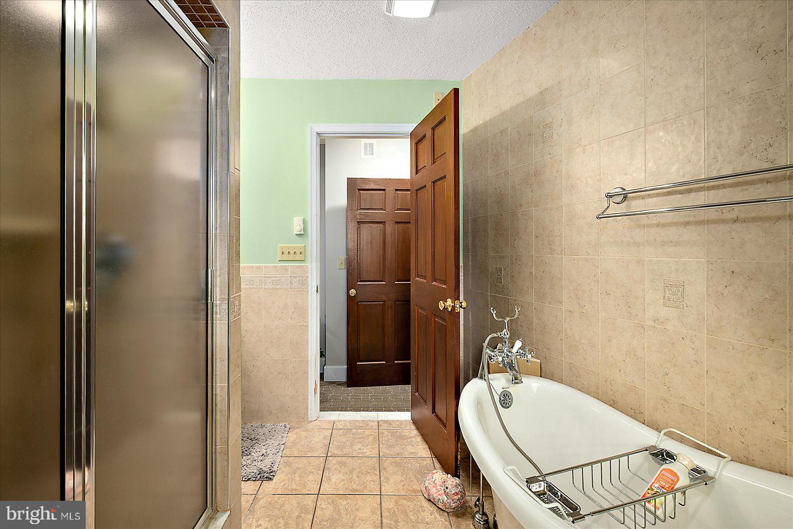 CHARLES LEWIS FARM - Residential