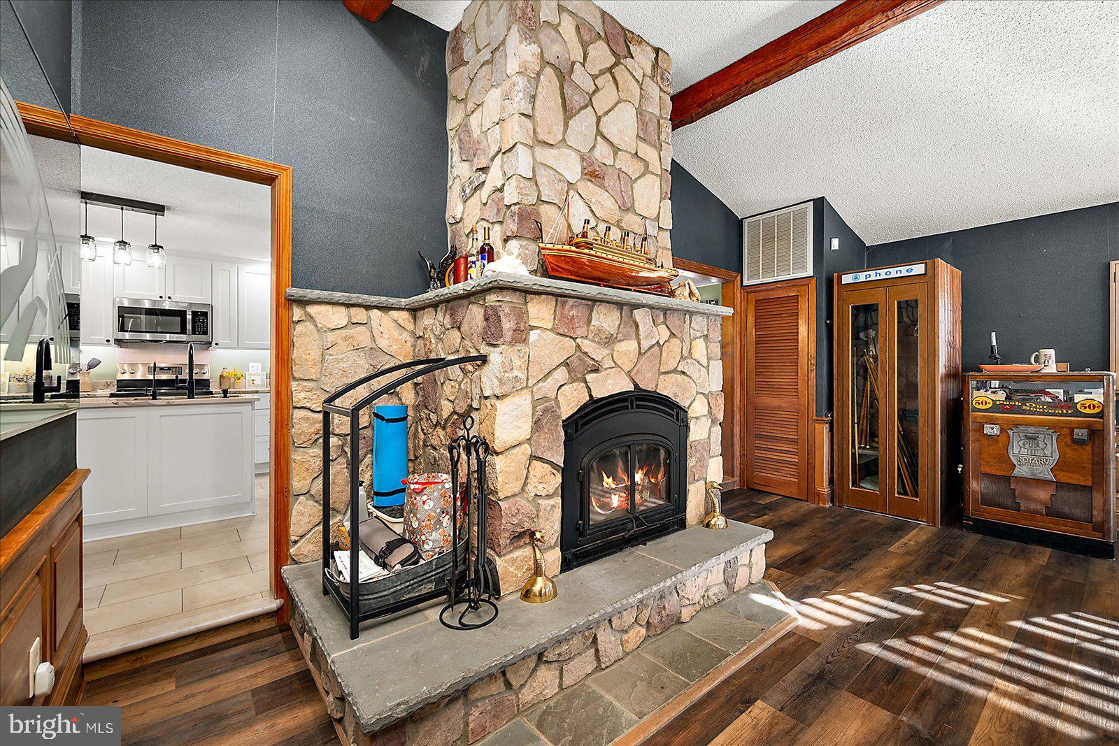 CHARLES LEWIS FARM - Residential