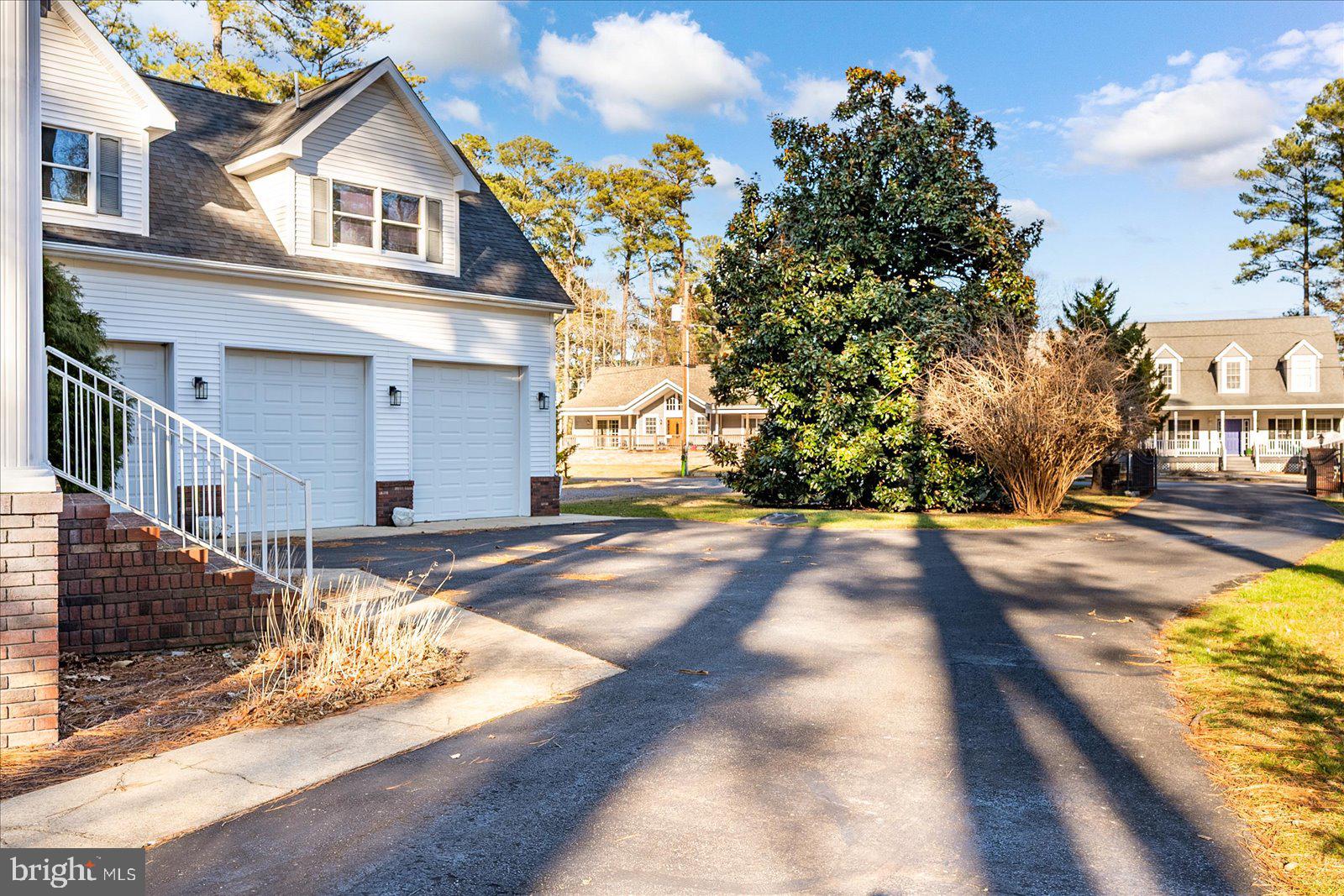 CHARLES LEWIS FARM - Residential