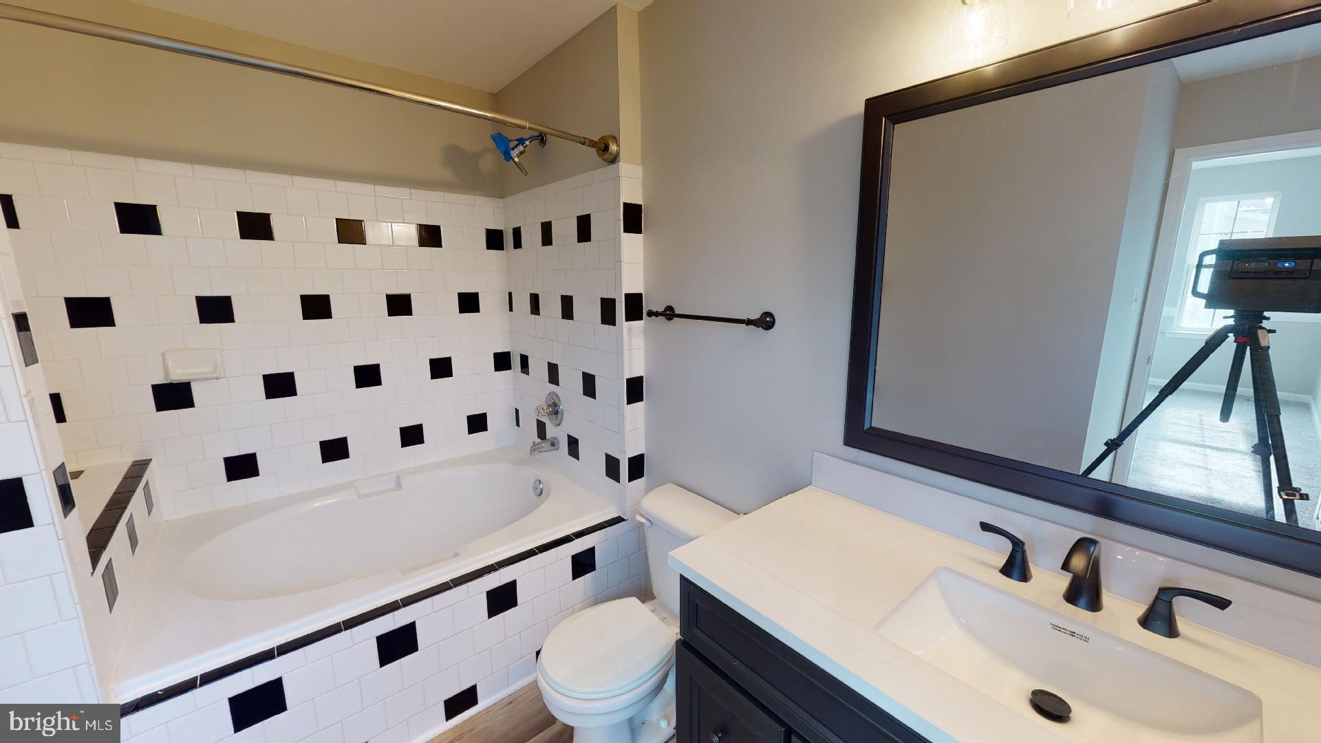 HARRIS HEIGHTS - Residential