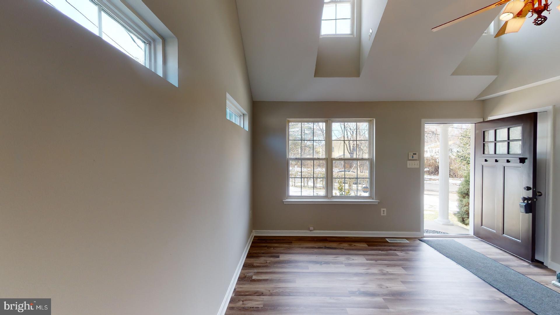 HARRIS HEIGHTS - Residential