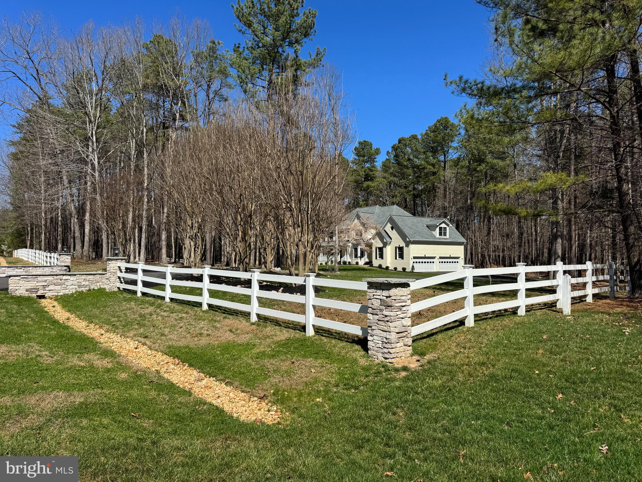 FAWN LAKE - Residential
