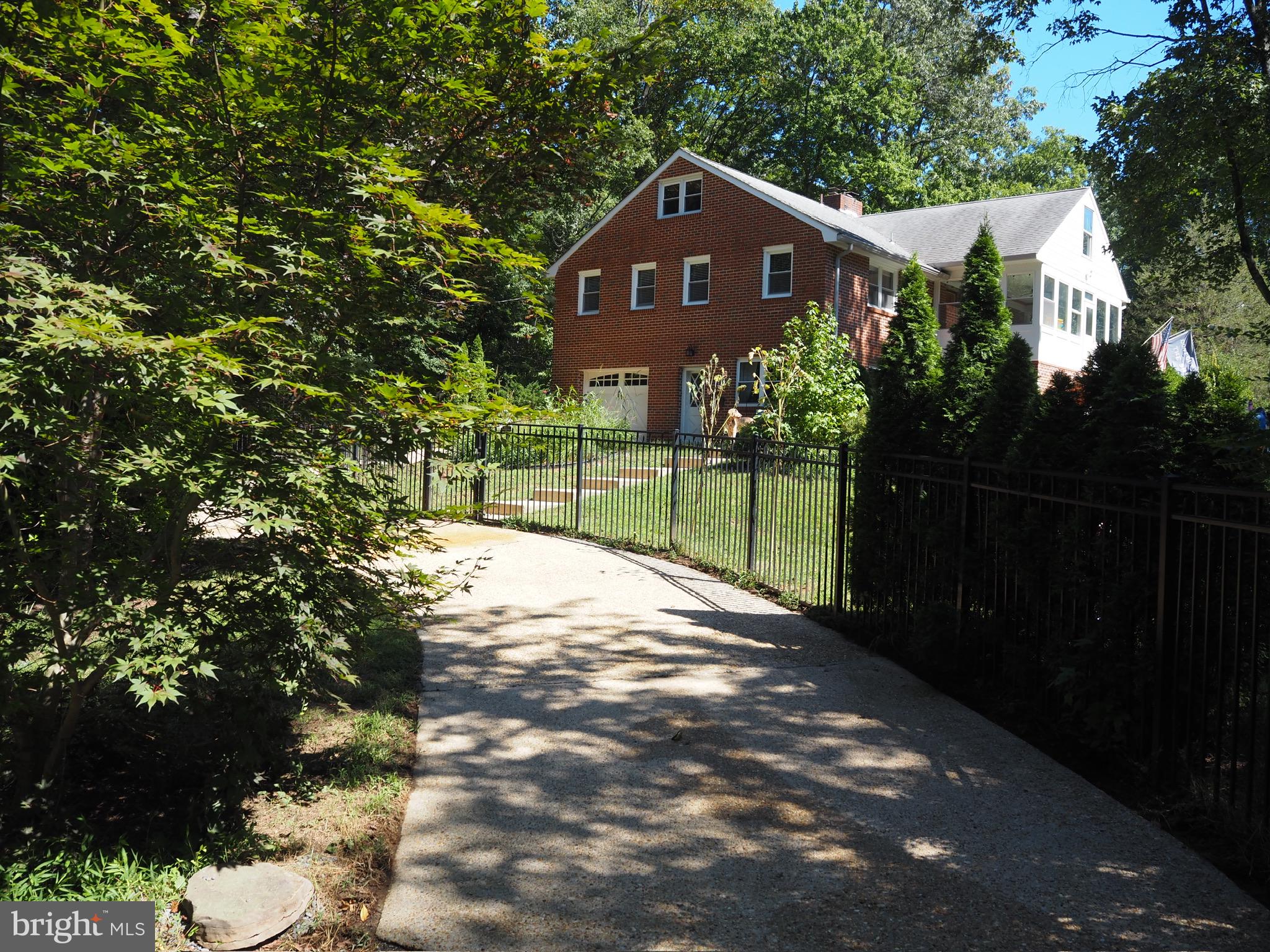 HAMBLETON ESTATES - Residential Lease