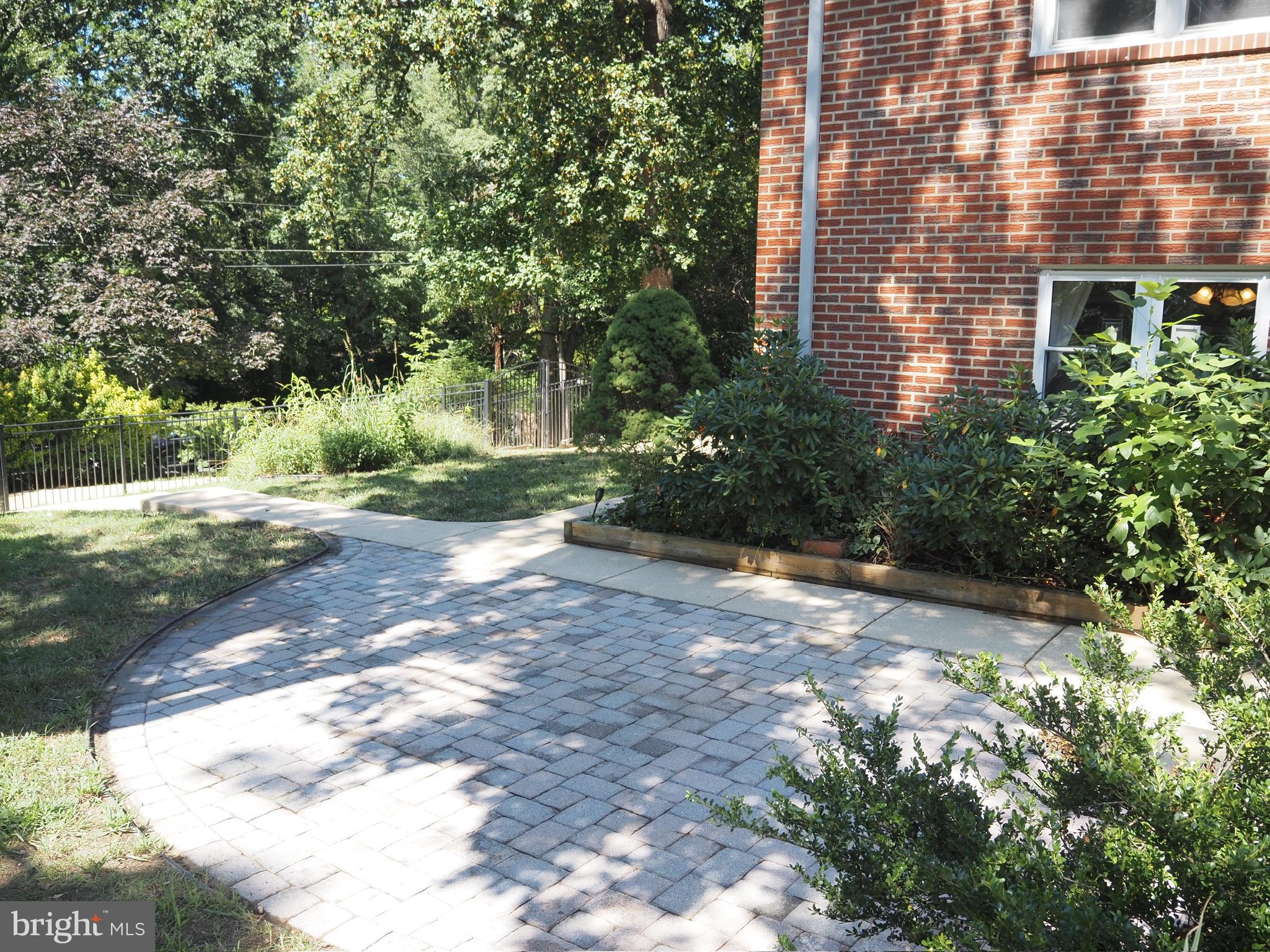 HAMBLETON ESTATES - Residential Lease