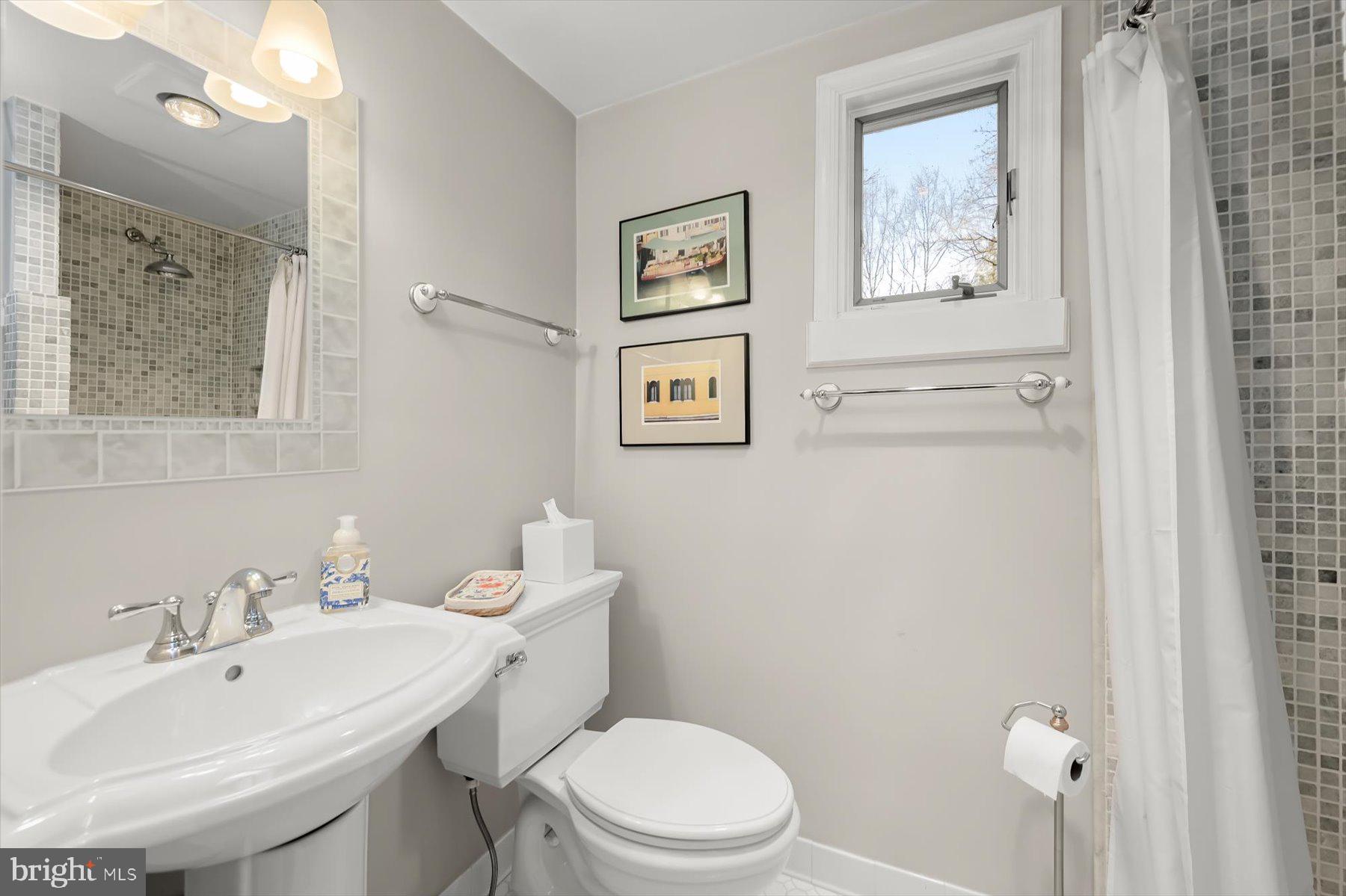 WOODACRES - Residential