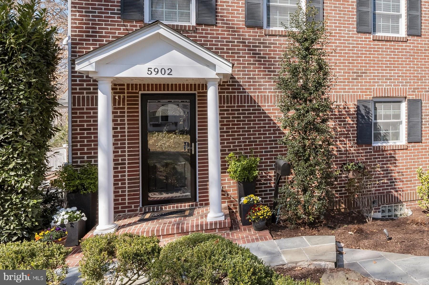 WOODACRES - Residential