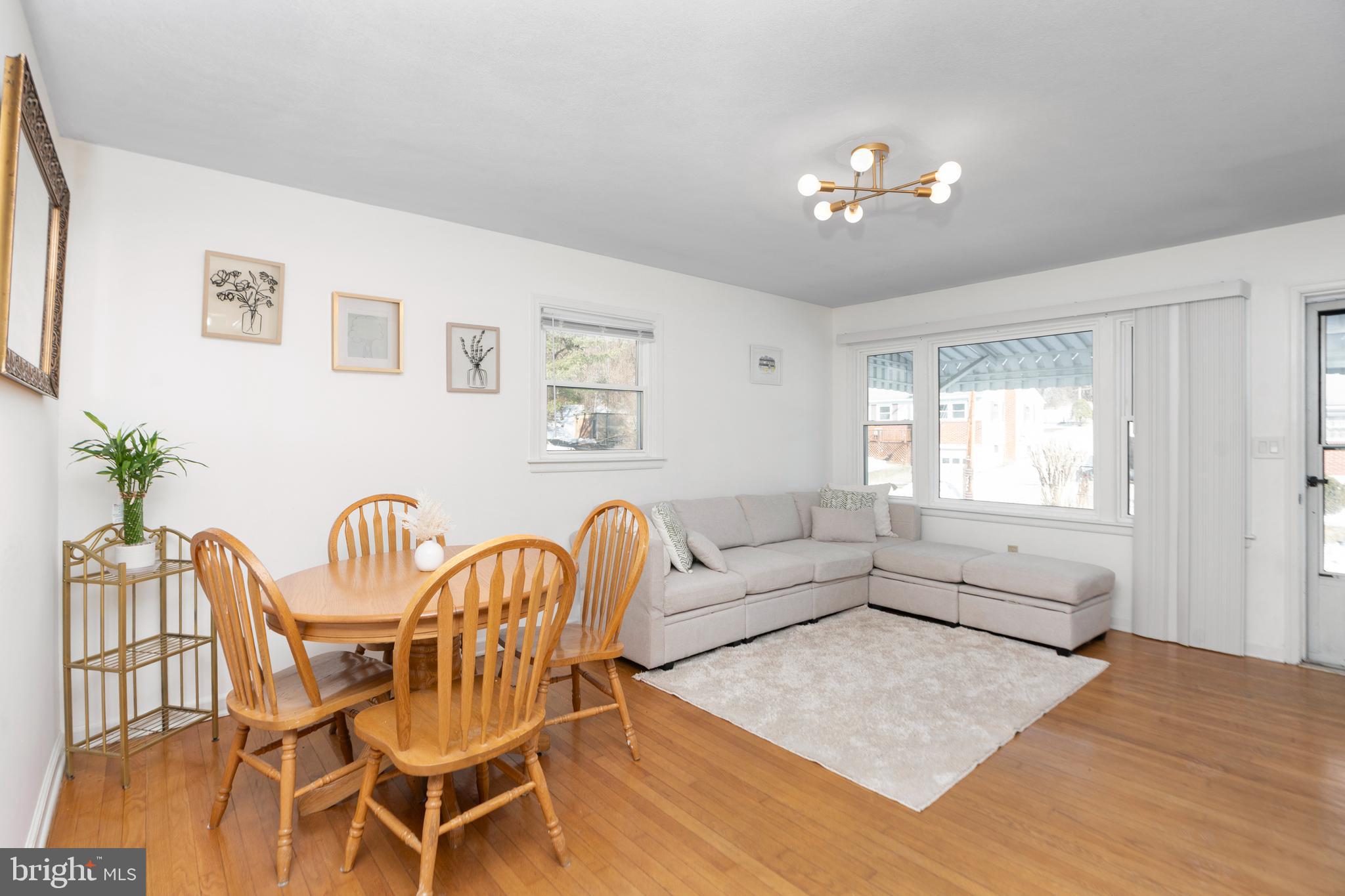 HILLCREST - Residential