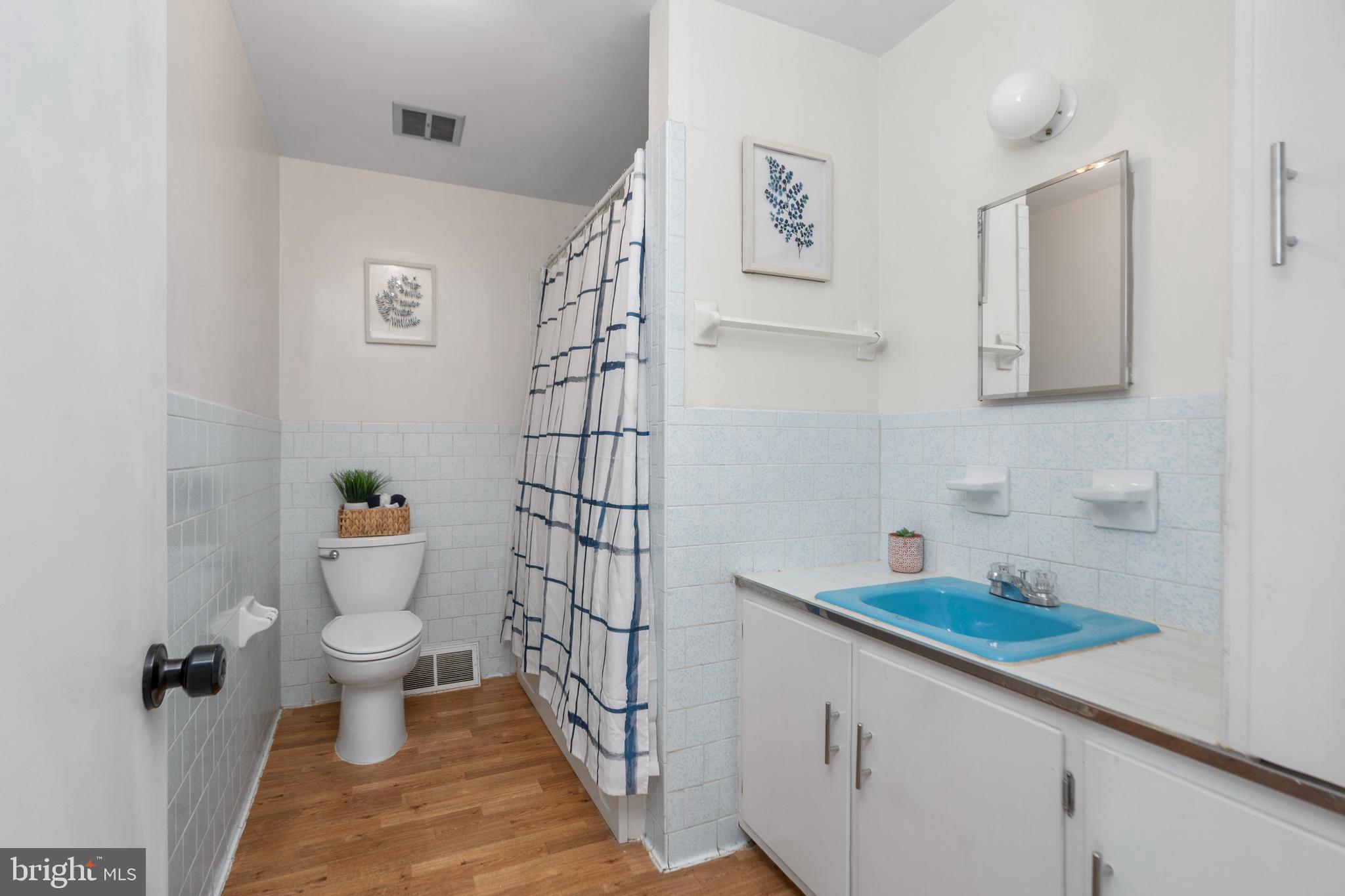 HILLCREST - Residential