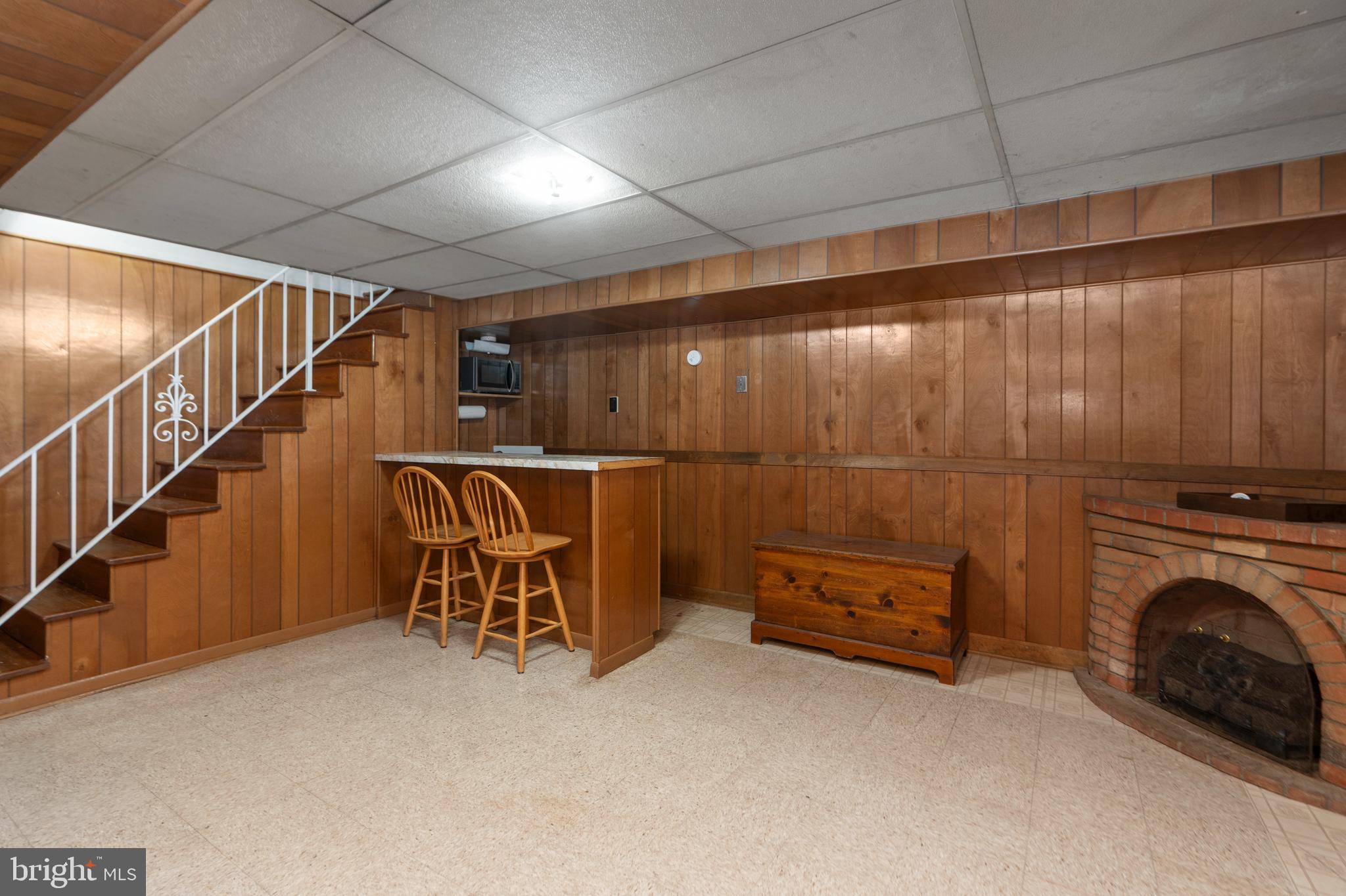 HILLCREST - Residential