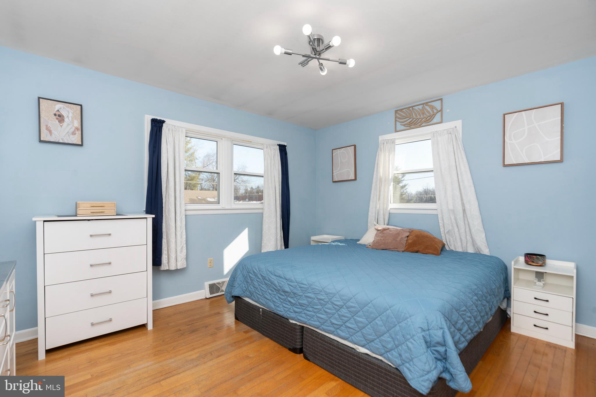 HILLCREST - Residential