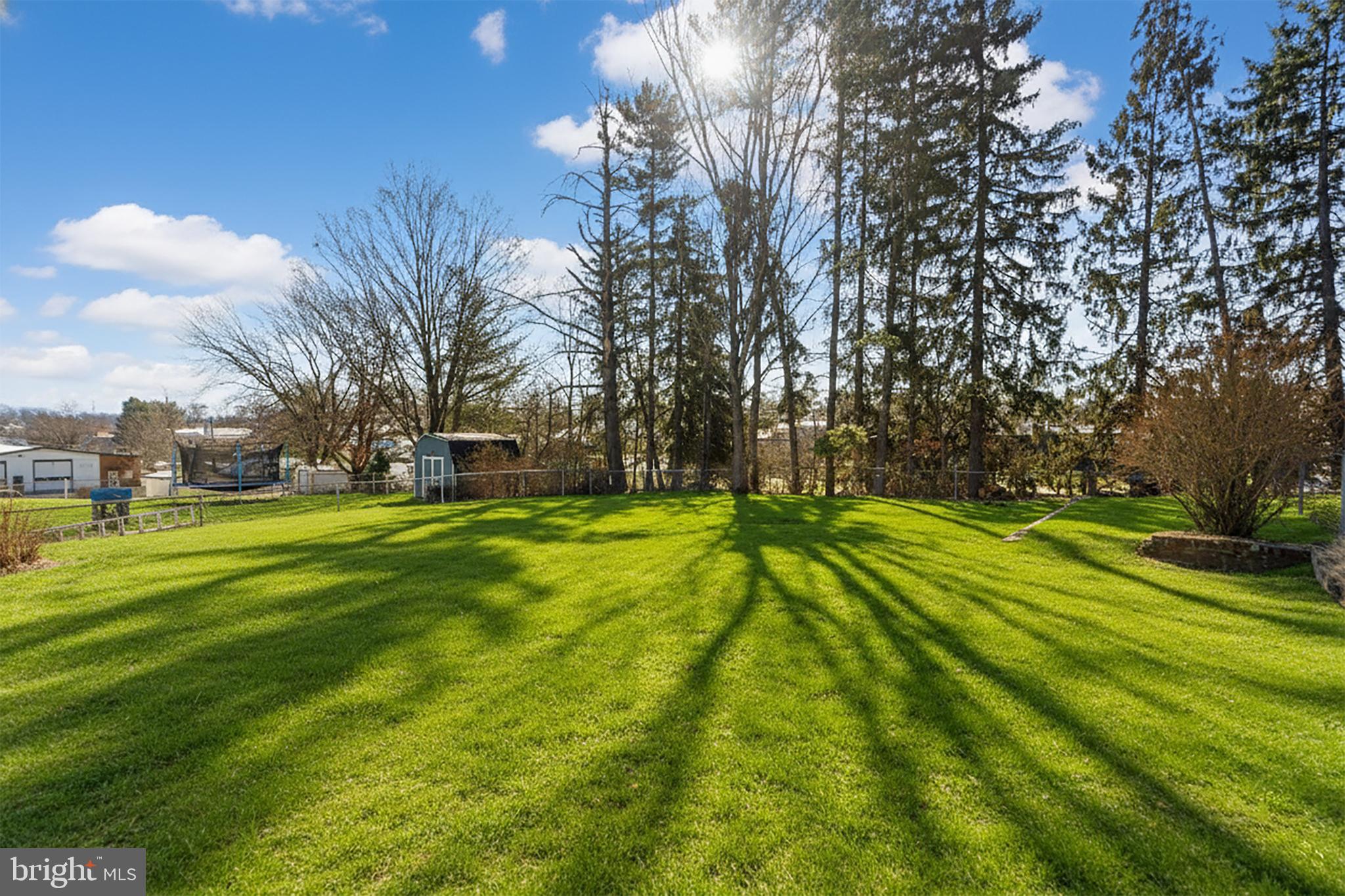 HILLCREST - Residential