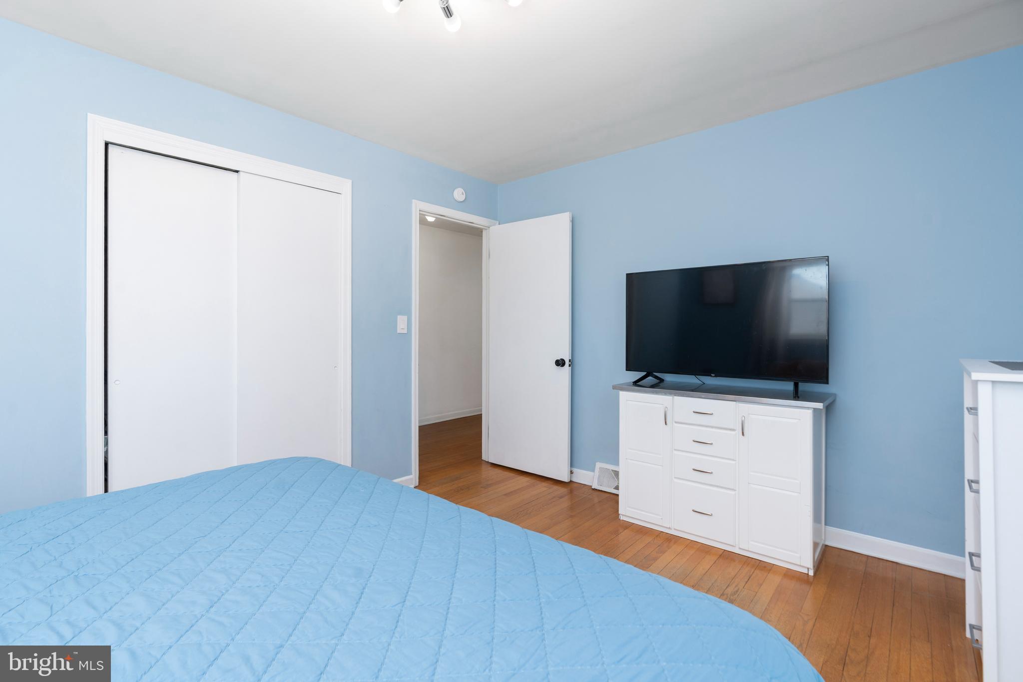 HILLCREST - Residential