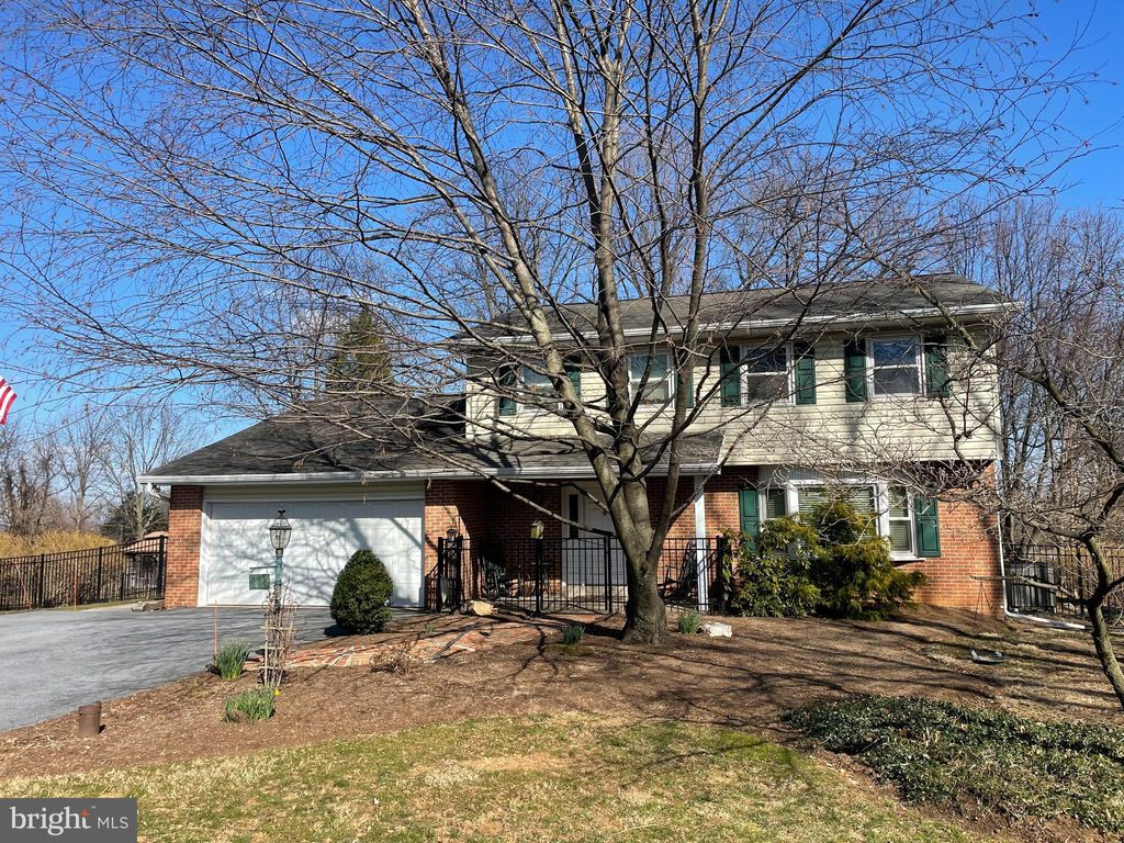 Photo of 11 BIRCH INTERVAL, WILLOW STREET, PA 17584 (MLS # PALA2031868)