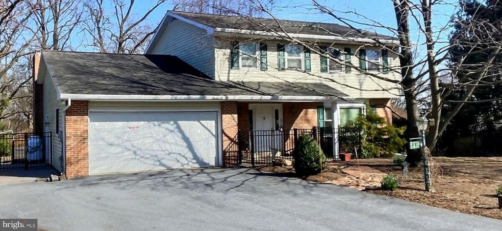 Photo of 11 BIRCH INTERVAL, WILLOW STREET, PA 17584 (MLS # PALA2031868)