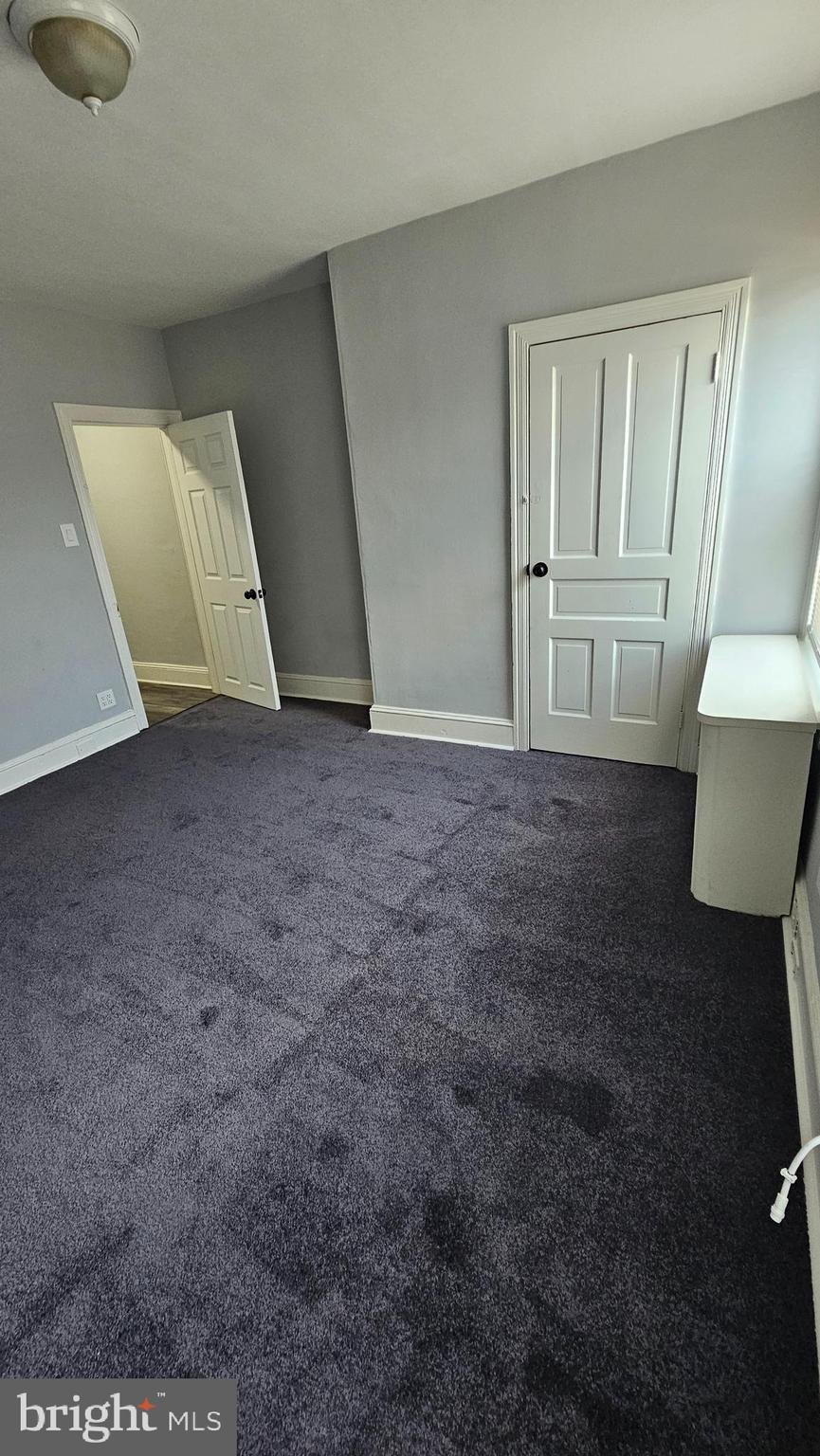 LAWNDALE - Residential