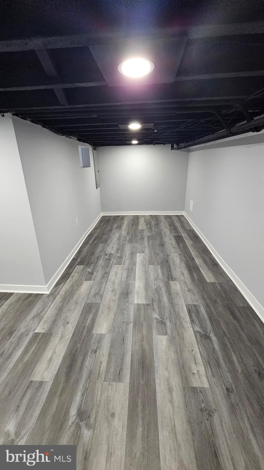 LAWNDALE - Residential