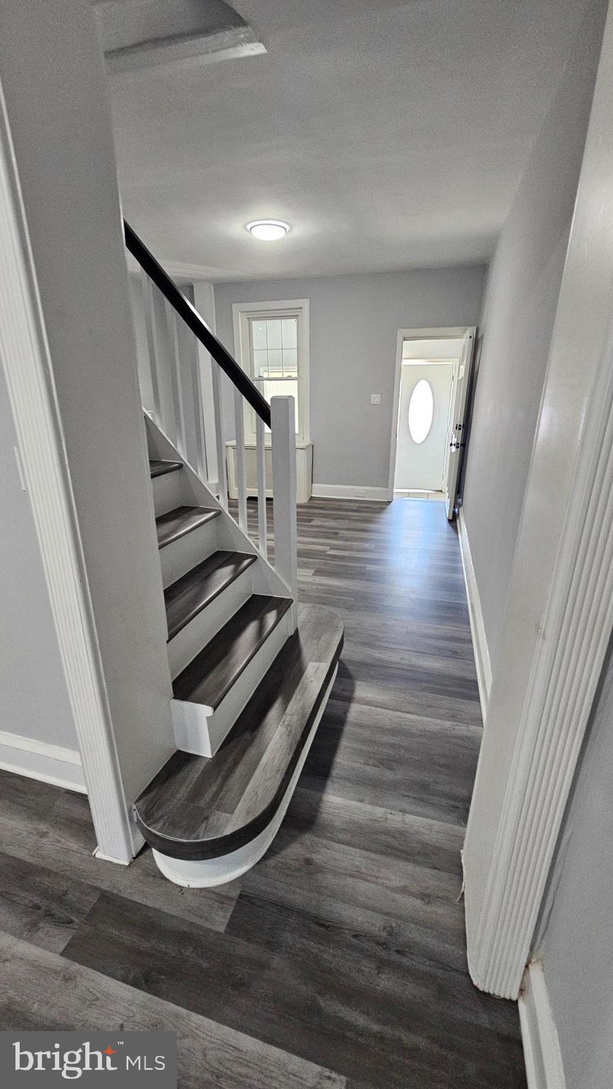 LAWNDALE - Residential