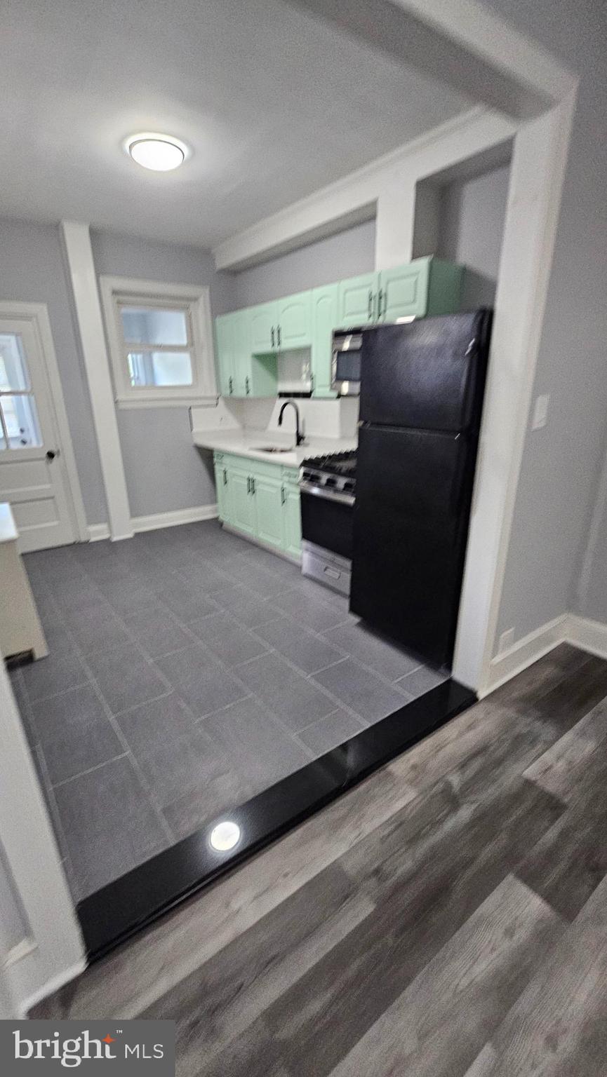 LAWNDALE - Residential