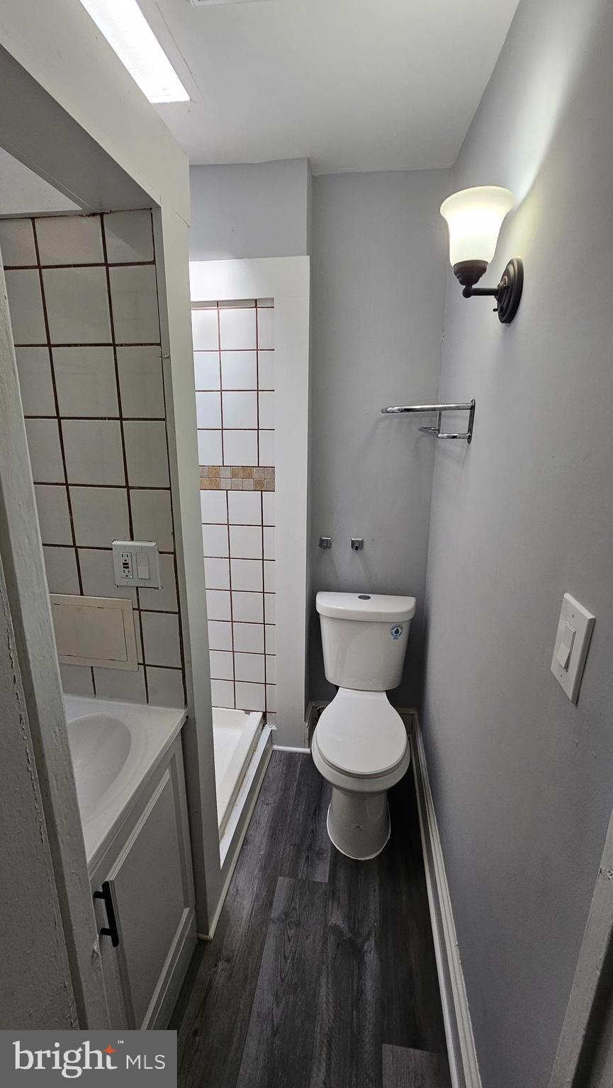 LAWNDALE - Residential