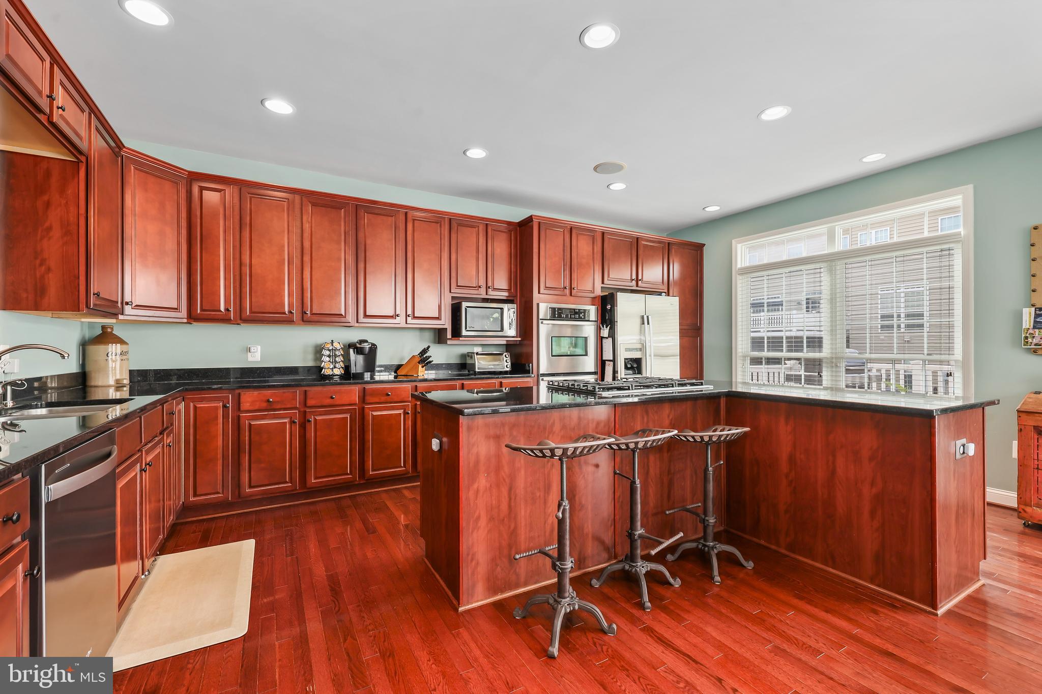 BRADDOCK CORNER - Residential