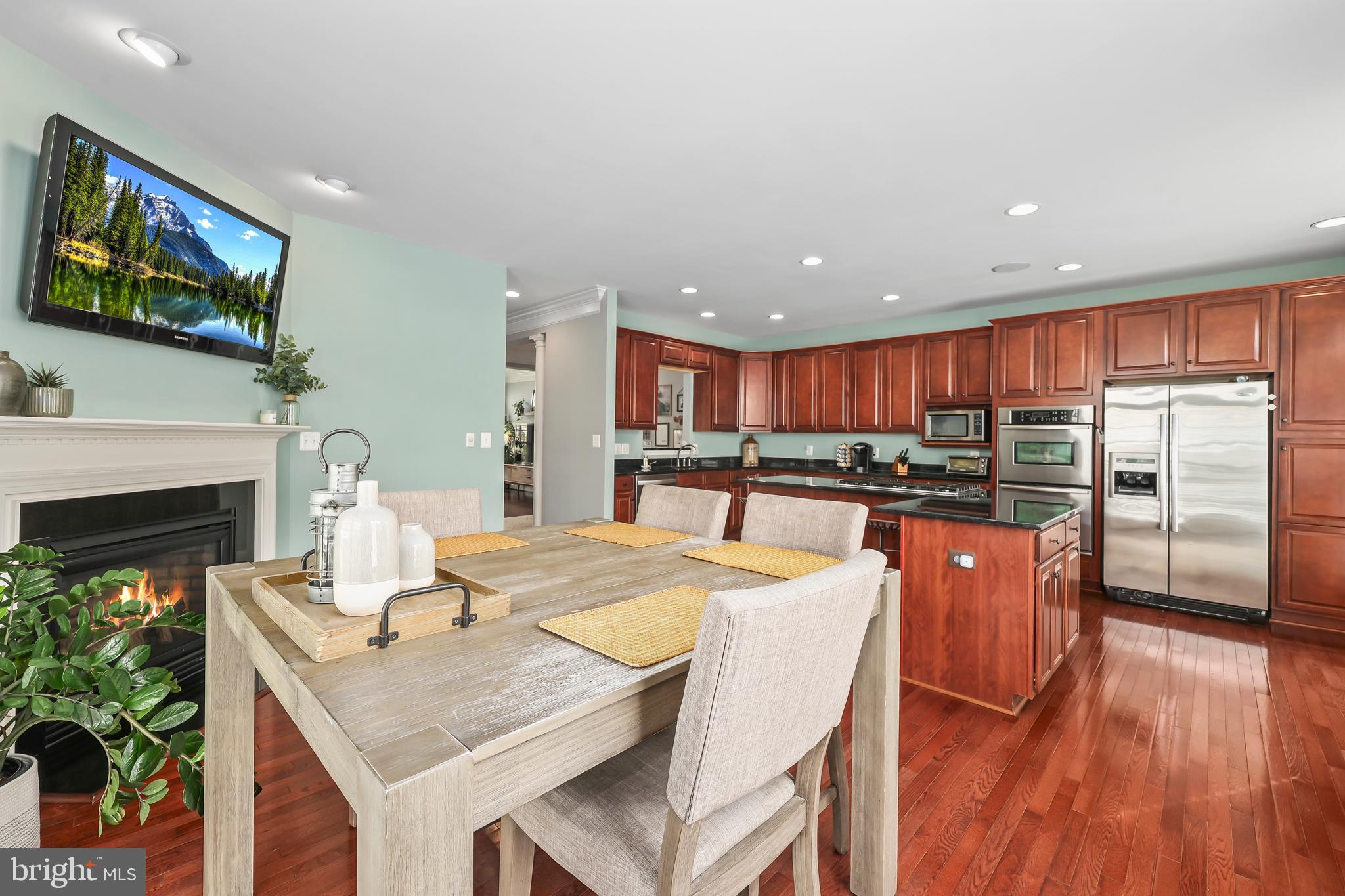 BRADDOCK CORNER - Residential