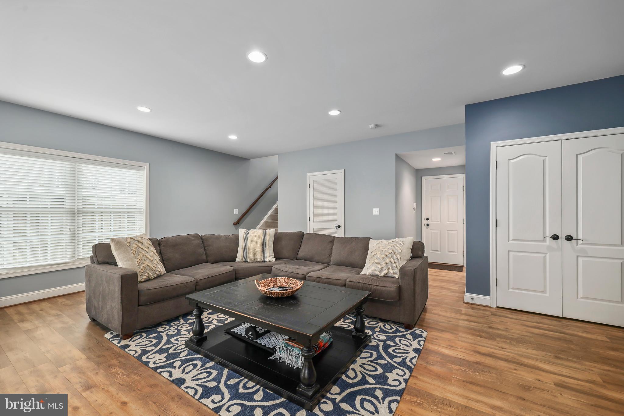 BRADDOCK CORNER - Residential