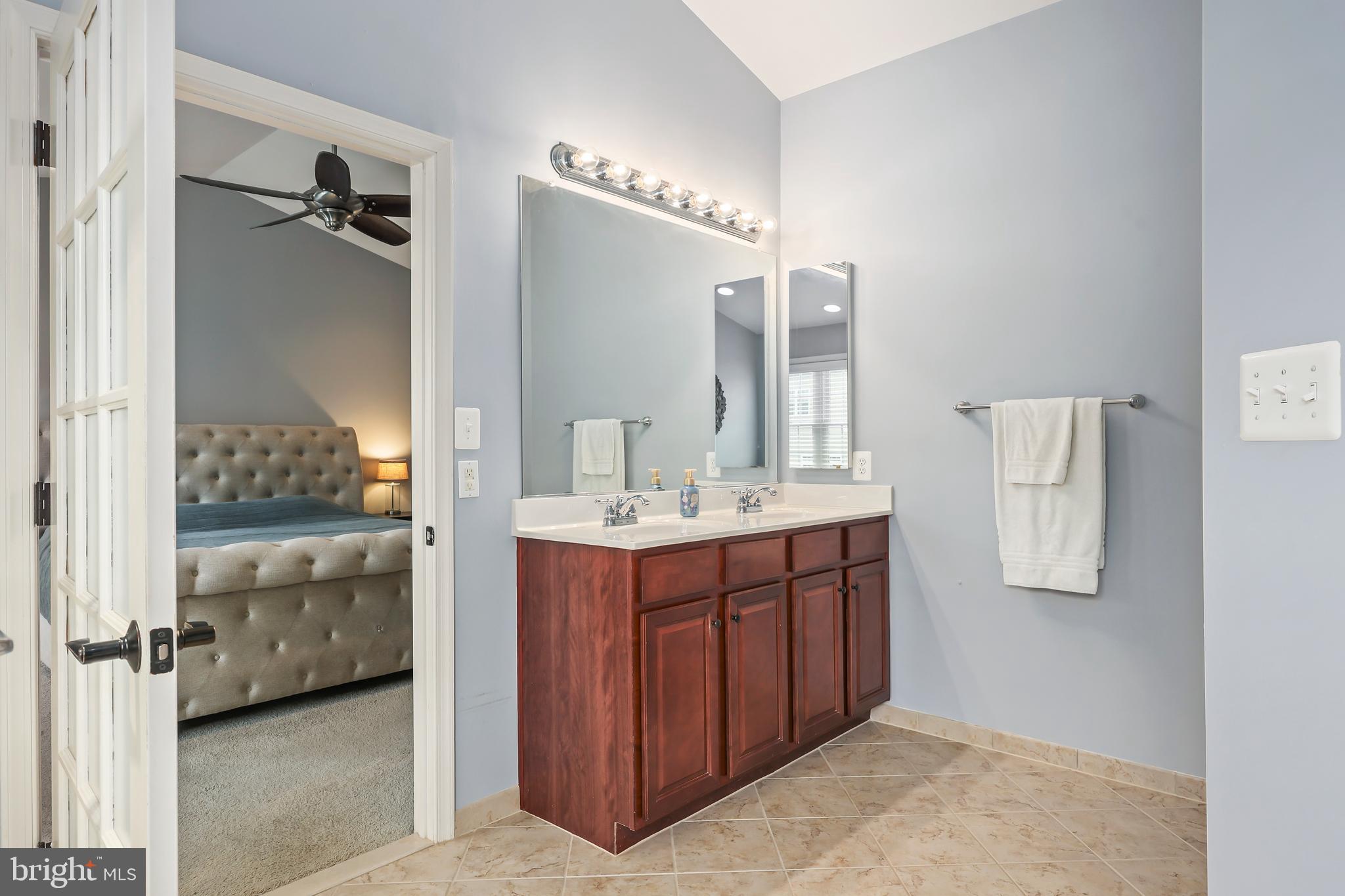 BRADDOCK CORNER - Residential