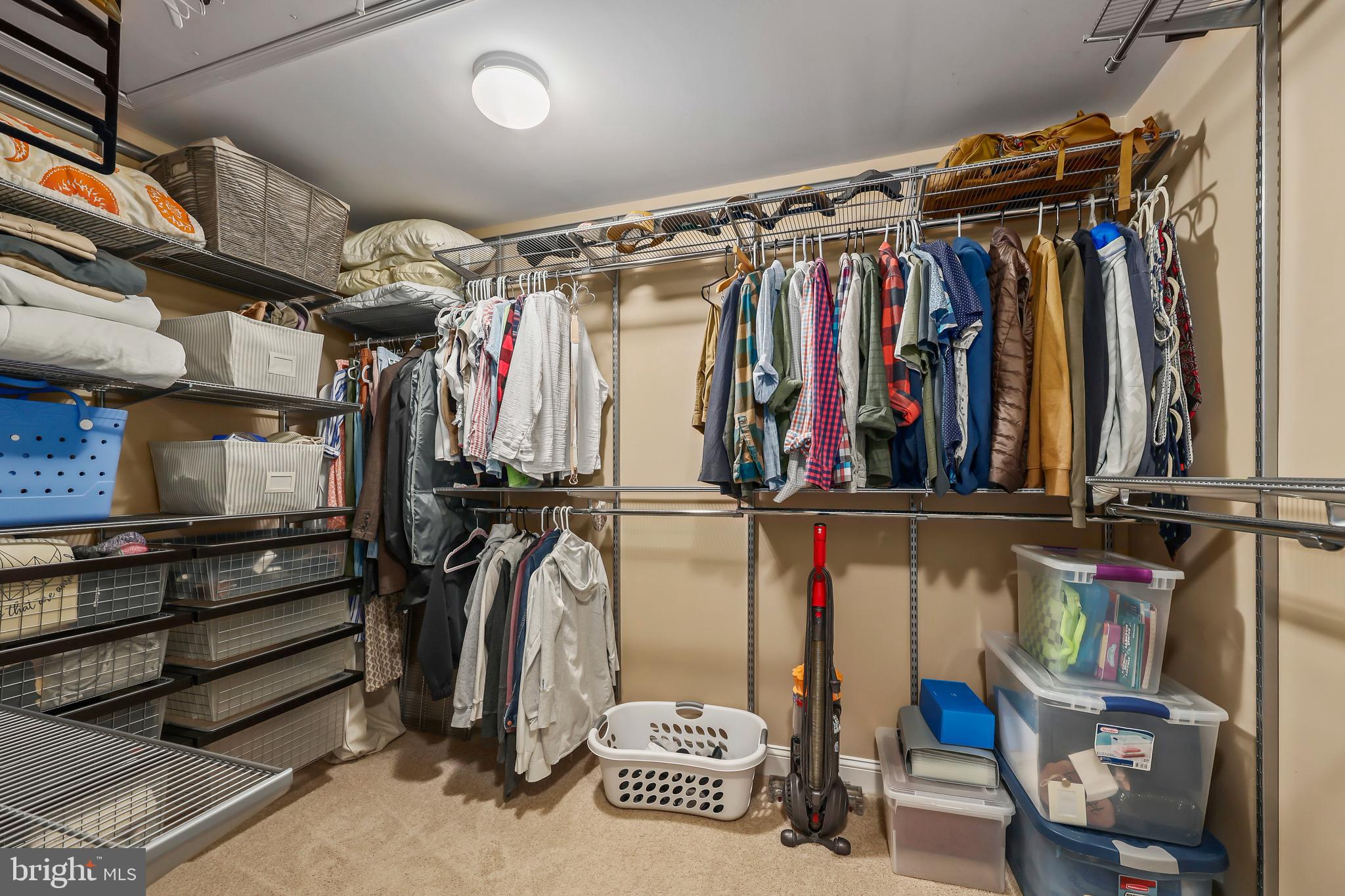 BRADDOCK CORNER - Residential