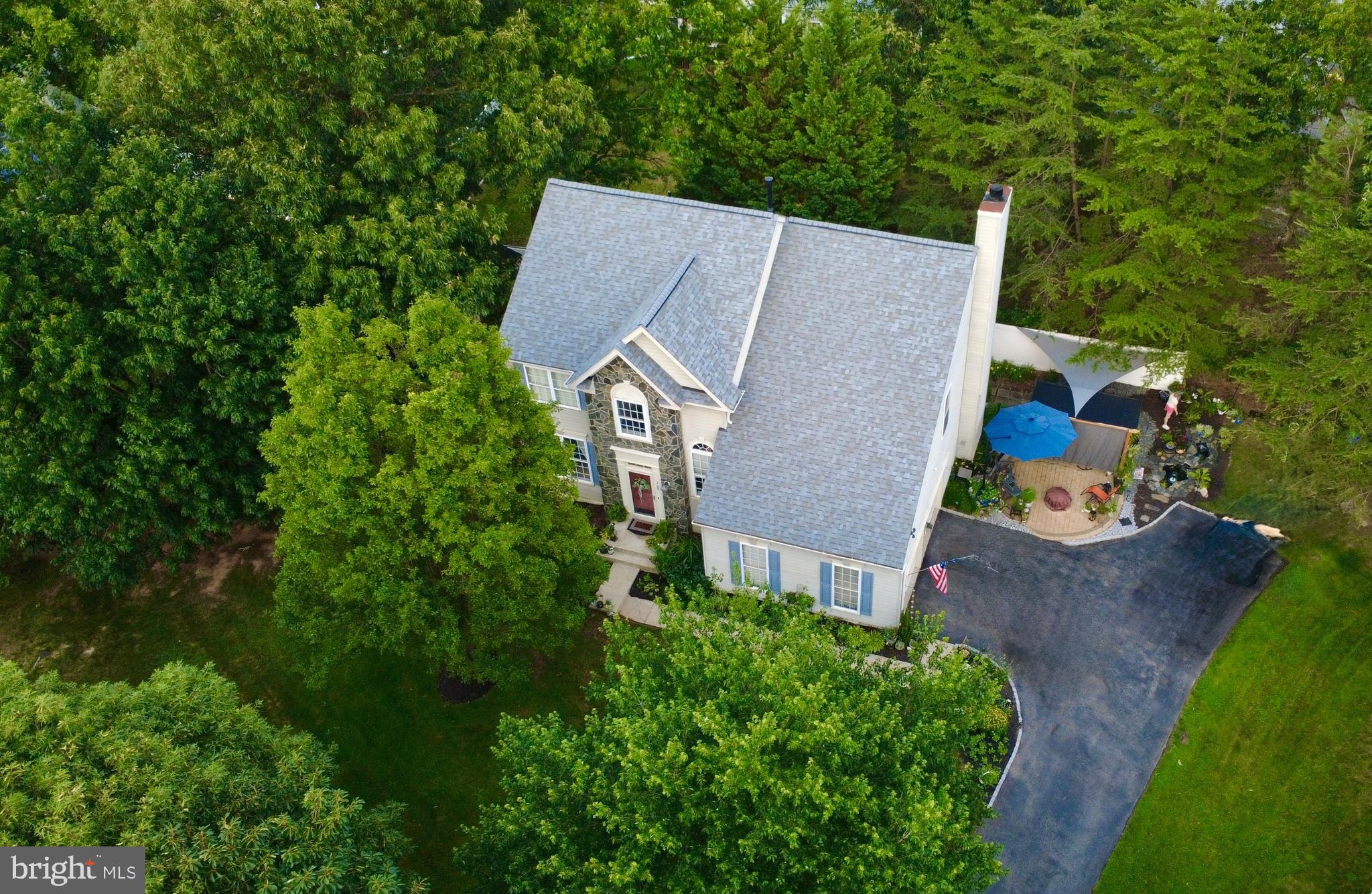 305 ARLINGTON COURT