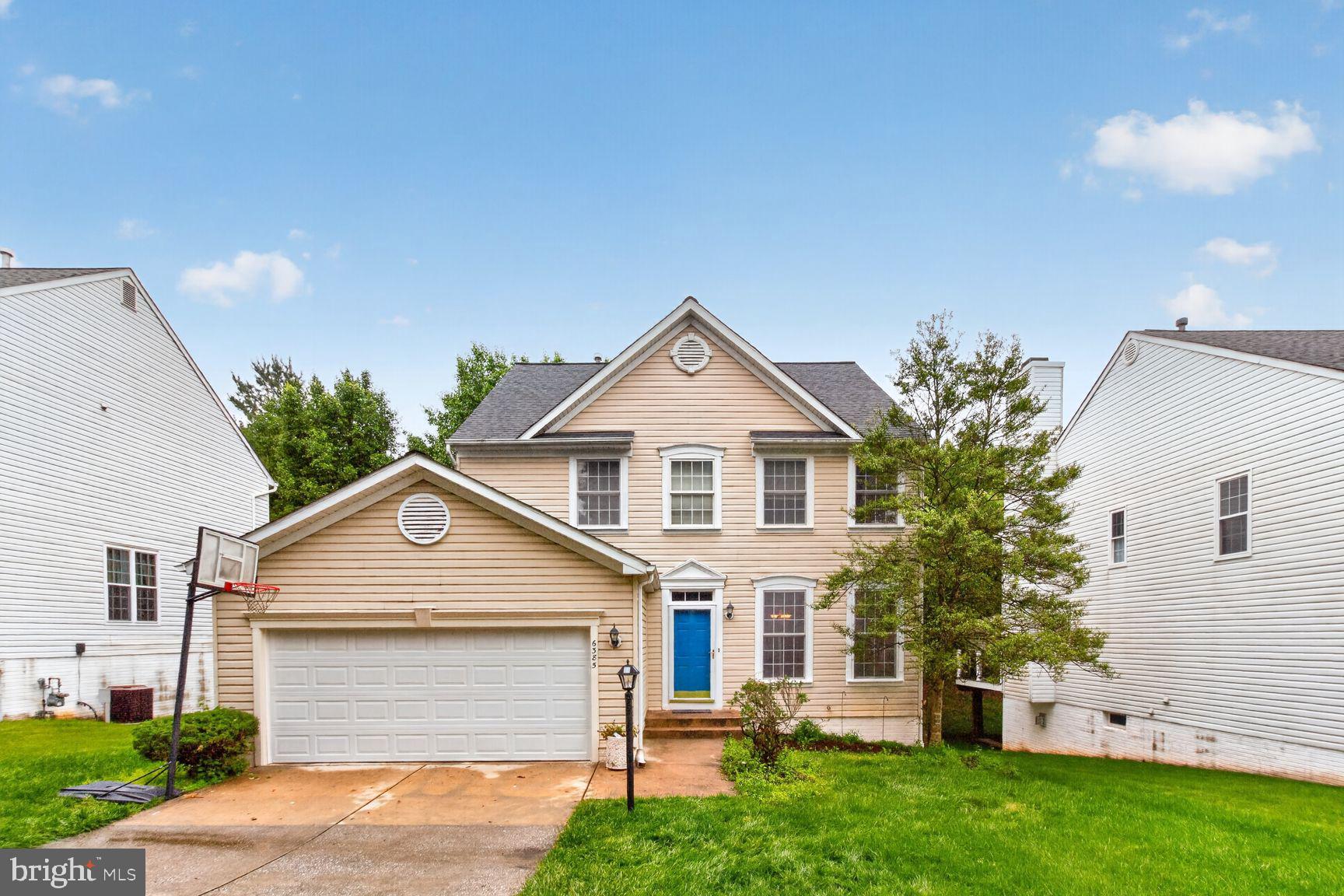 VILLAGE OF RIVER HILL - Residential