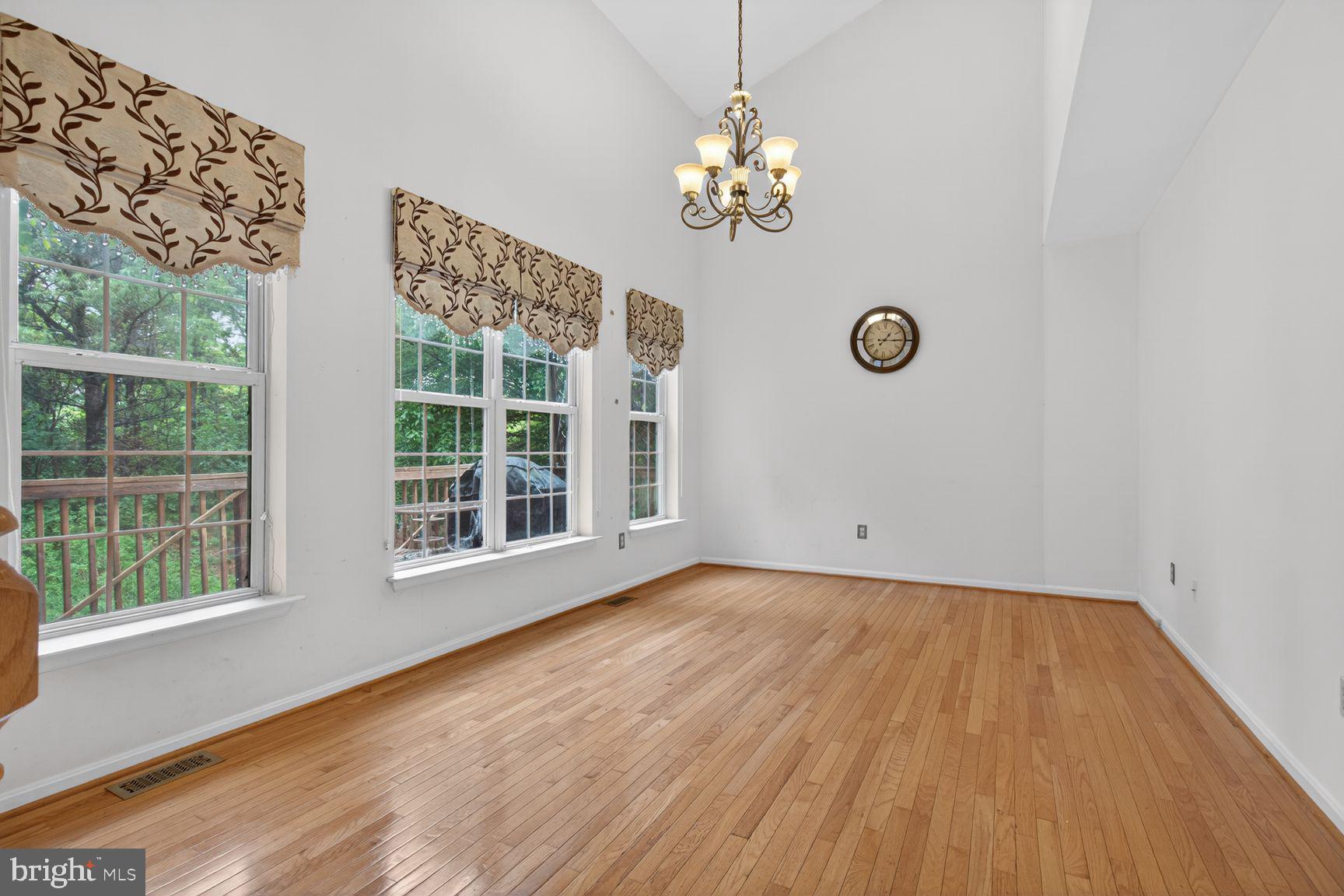 VILLAGE OF RIVER HILL - Residential