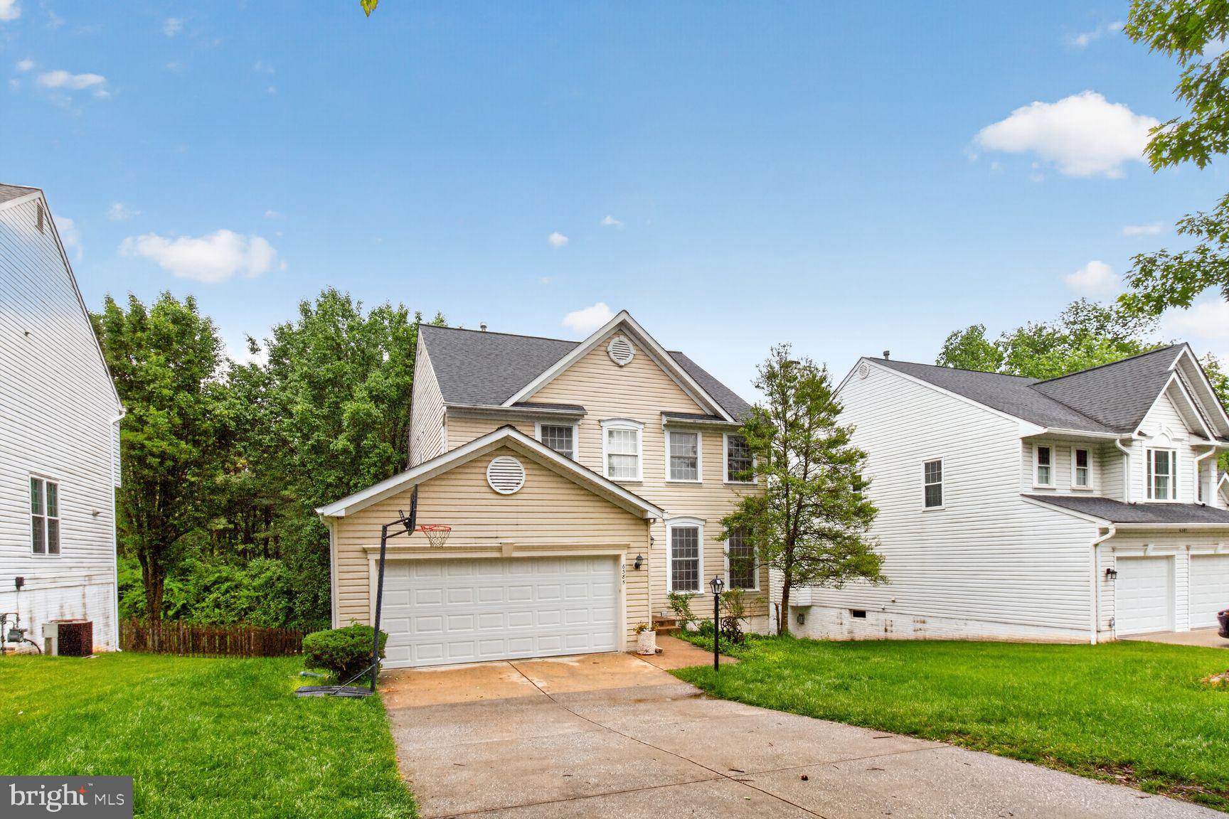 VILLAGE OF RIVER HILL - Residential