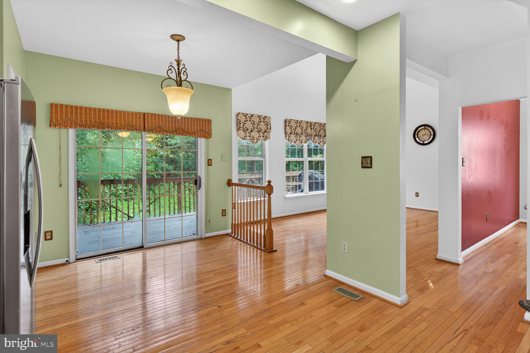 VILLAGE OF RIVER HILL - Residential