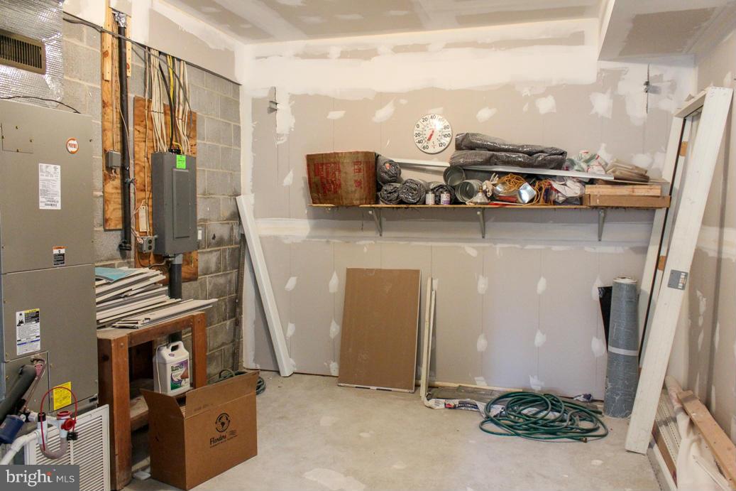 REDGATE - Residential Lease