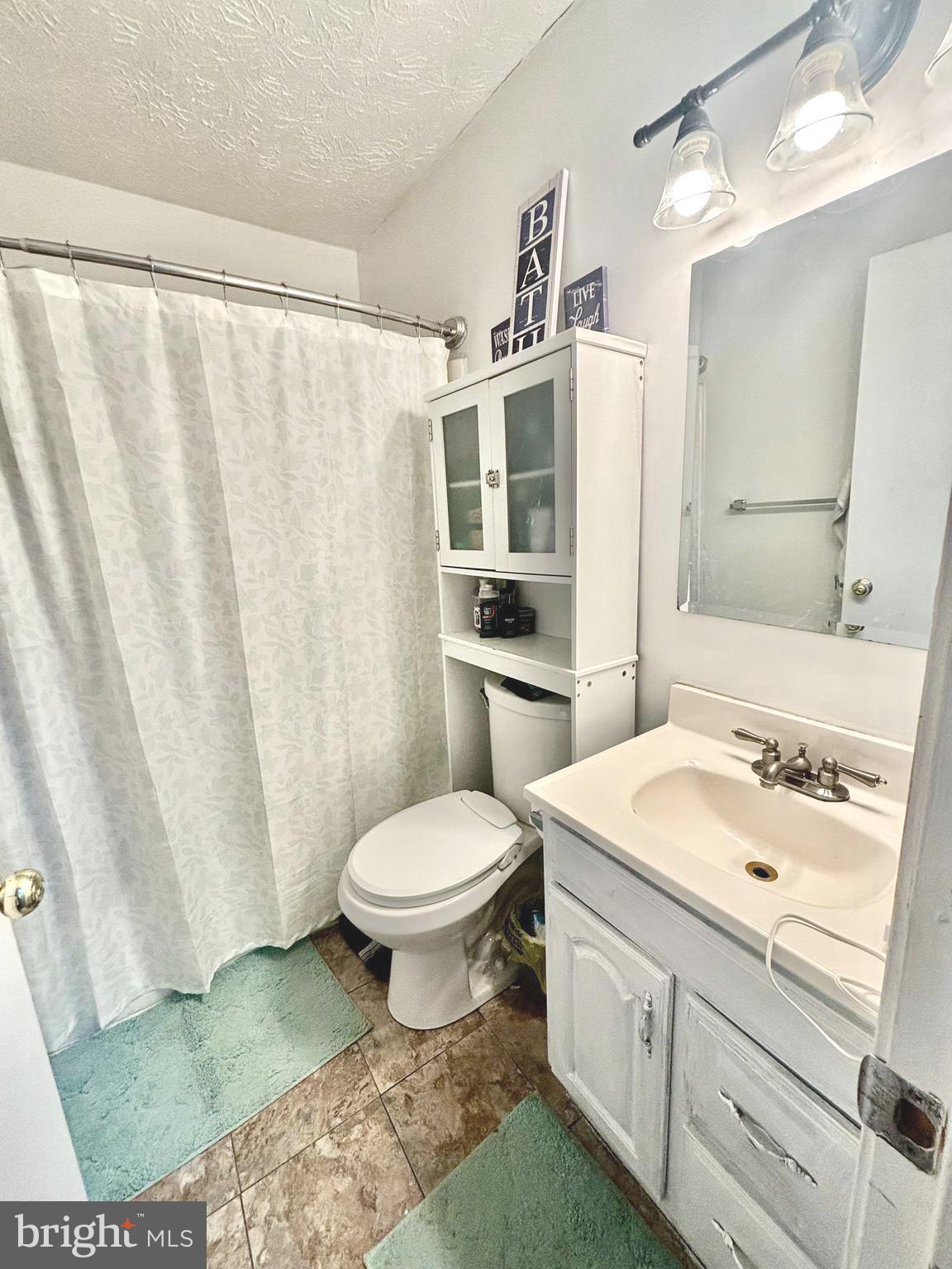 FREDERICKTOWNE TOWNHOUSE - Residential