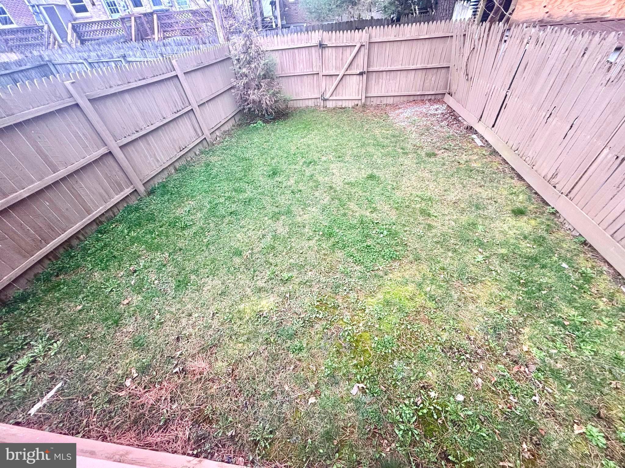 FREDERICKTOWNE TOWNHOUSE - Residential