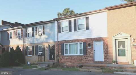 Townhouse For Sale - 611 Carroll Drive<br/> Frederick County, STEPHENS CITY, VA 22655