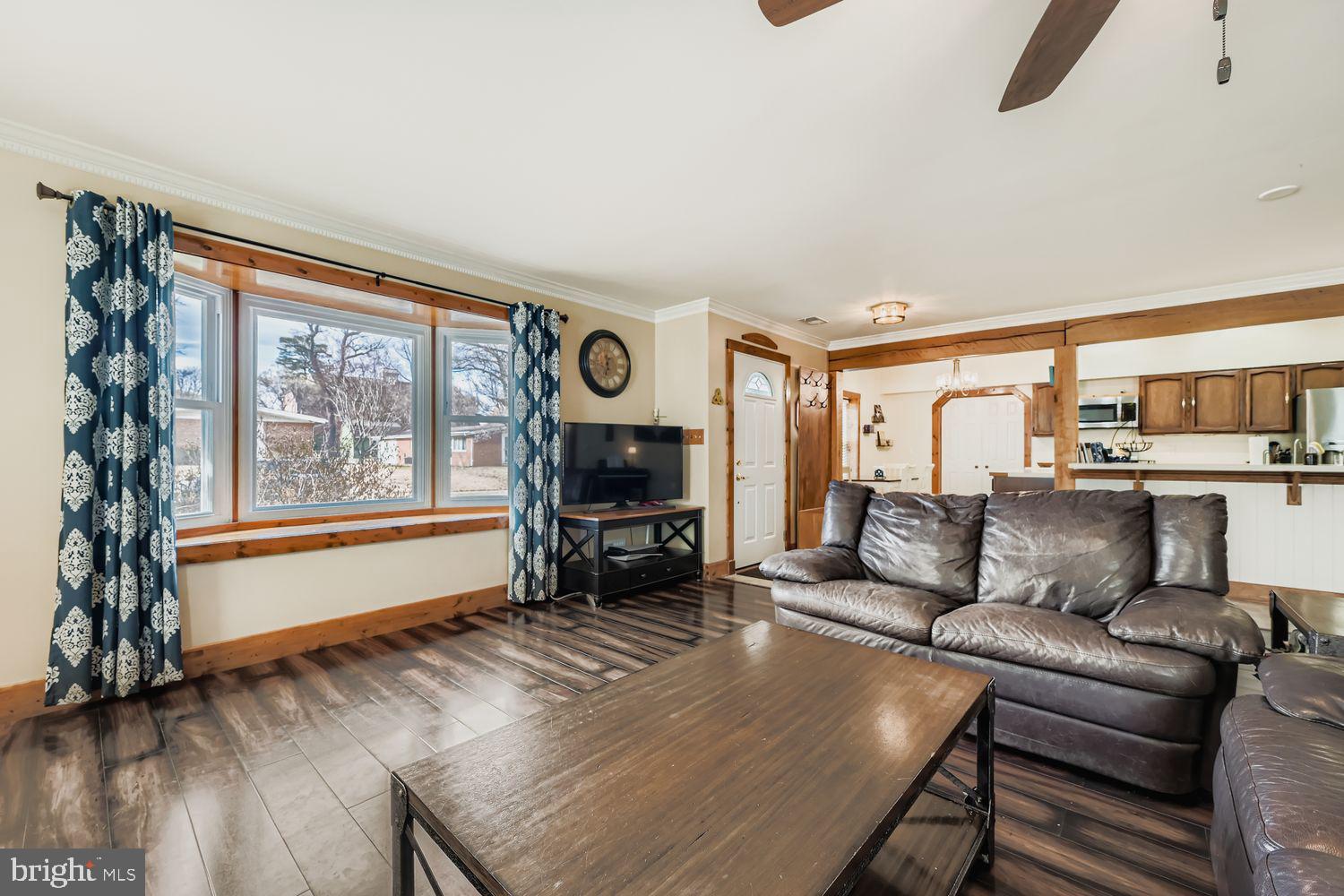 1121 NOTTINGHAM DRIVE