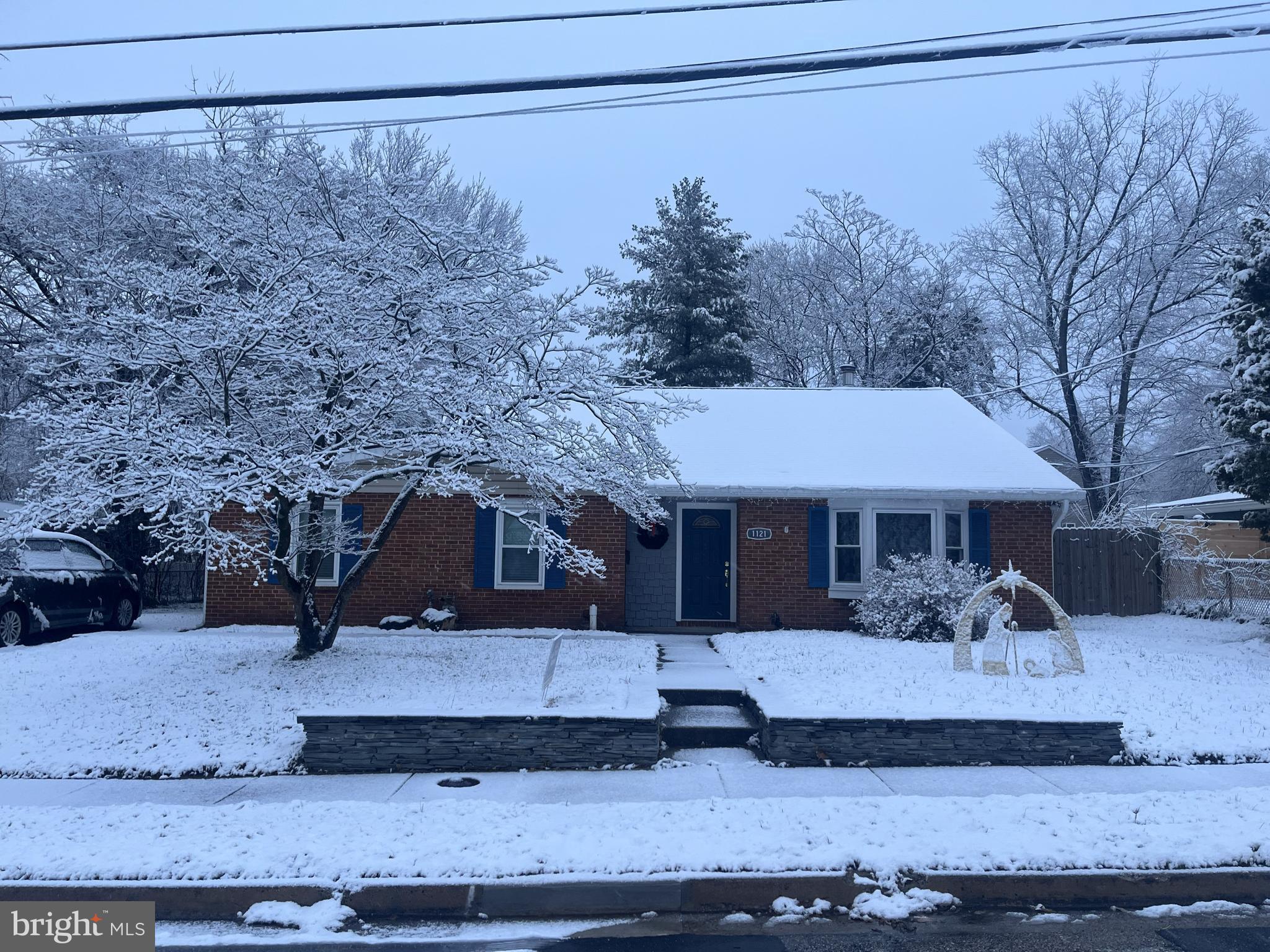 1121 NOTTINGHAM DRIVE