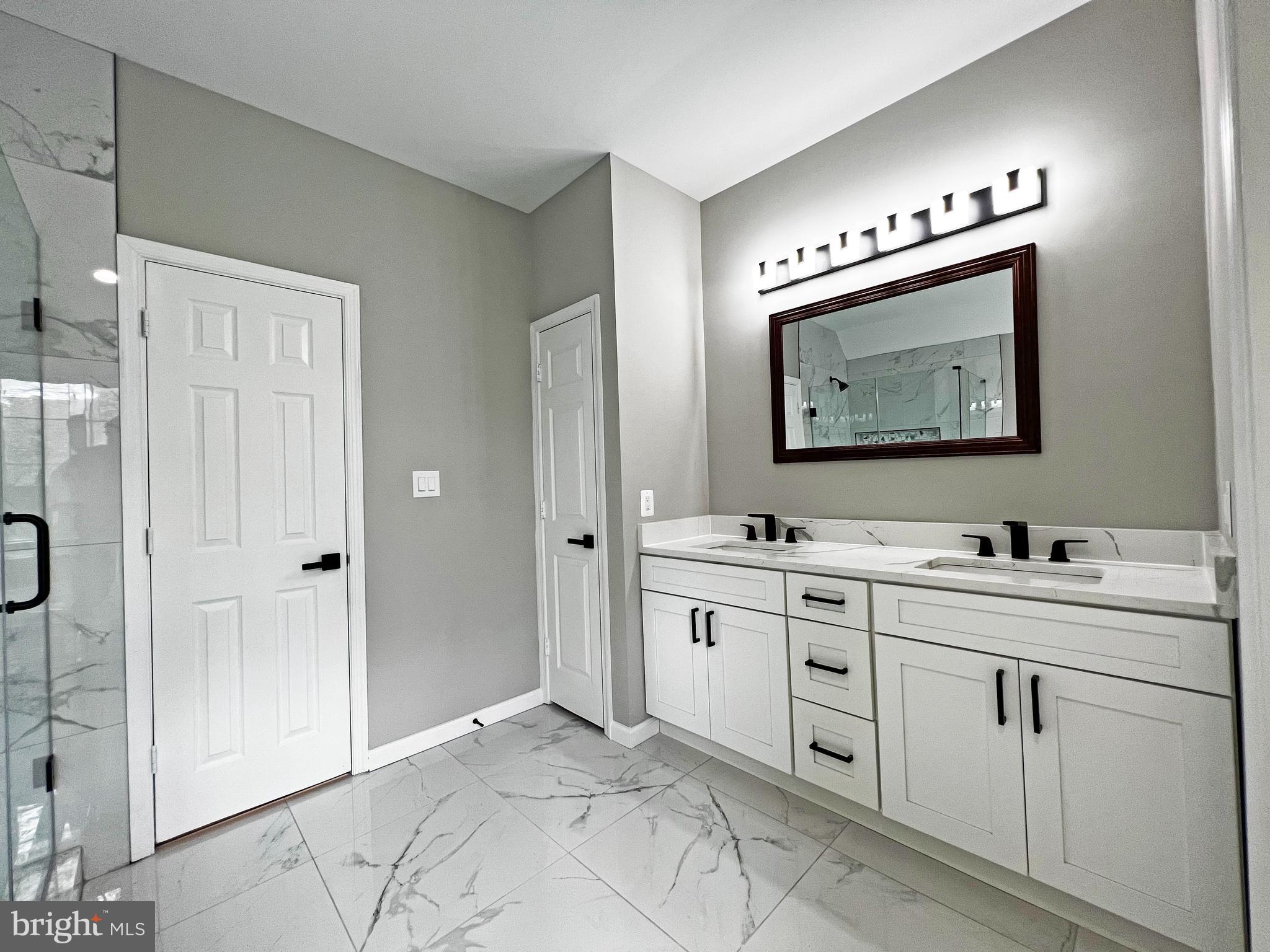 GLENN ESTATES - Residential