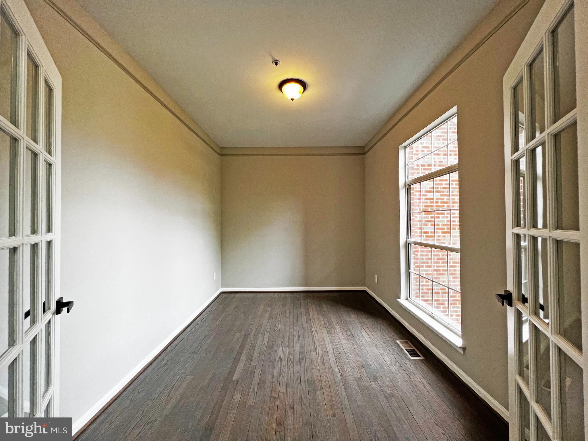 GLENN ESTATES - Residential