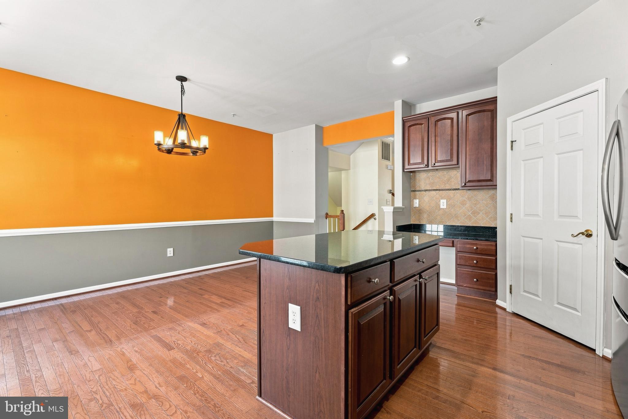 5044 CAMEO TERRACE