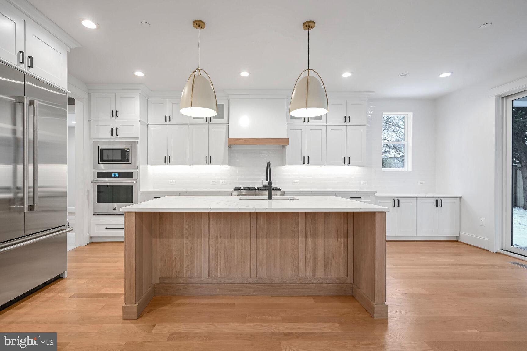 HILLMEAD - Residential