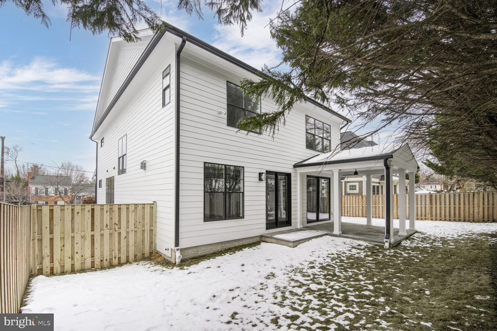 HILLMEAD - Residential