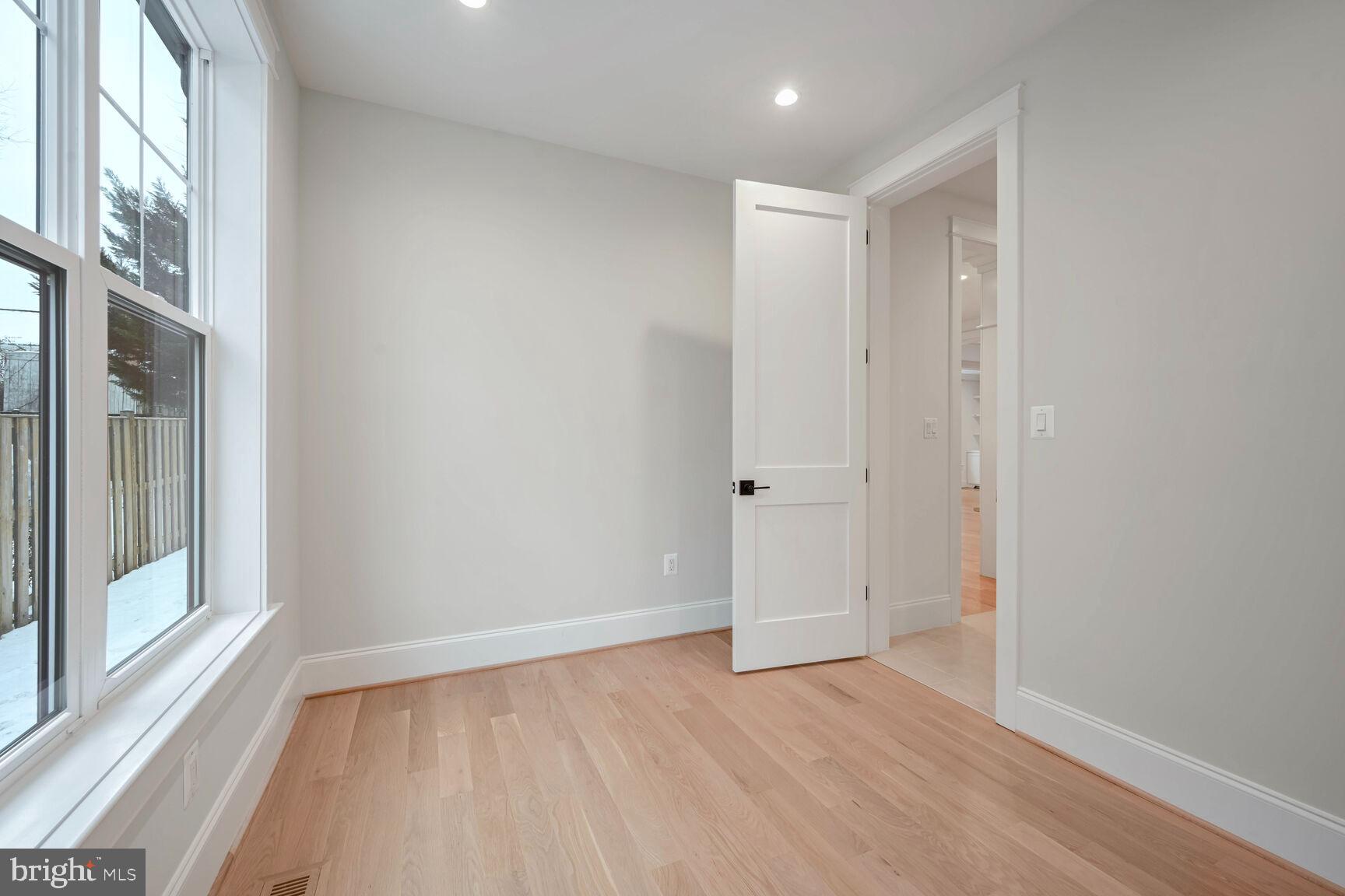 HILLMEAD - Residential