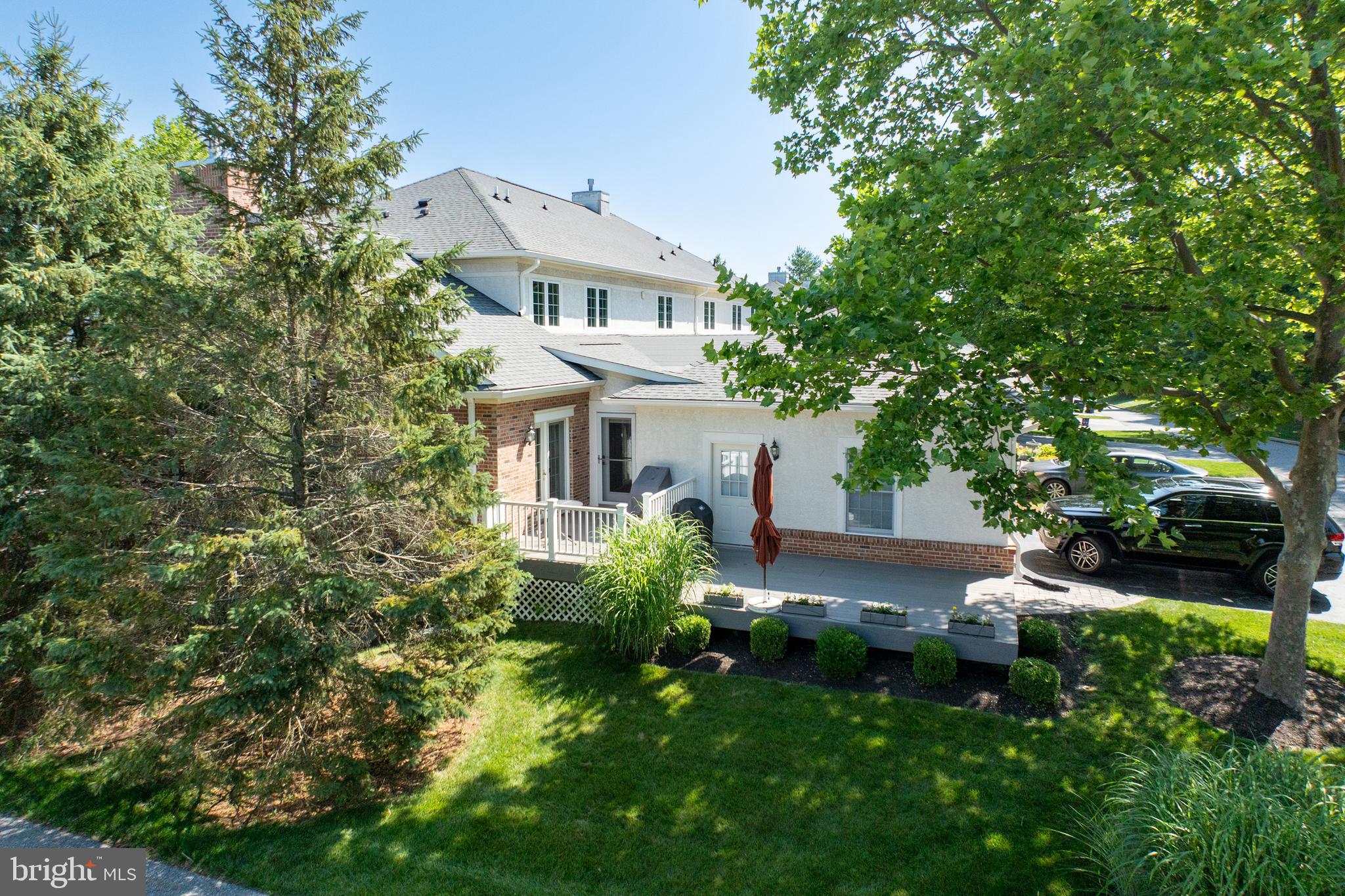 423 VINEYARD LANE